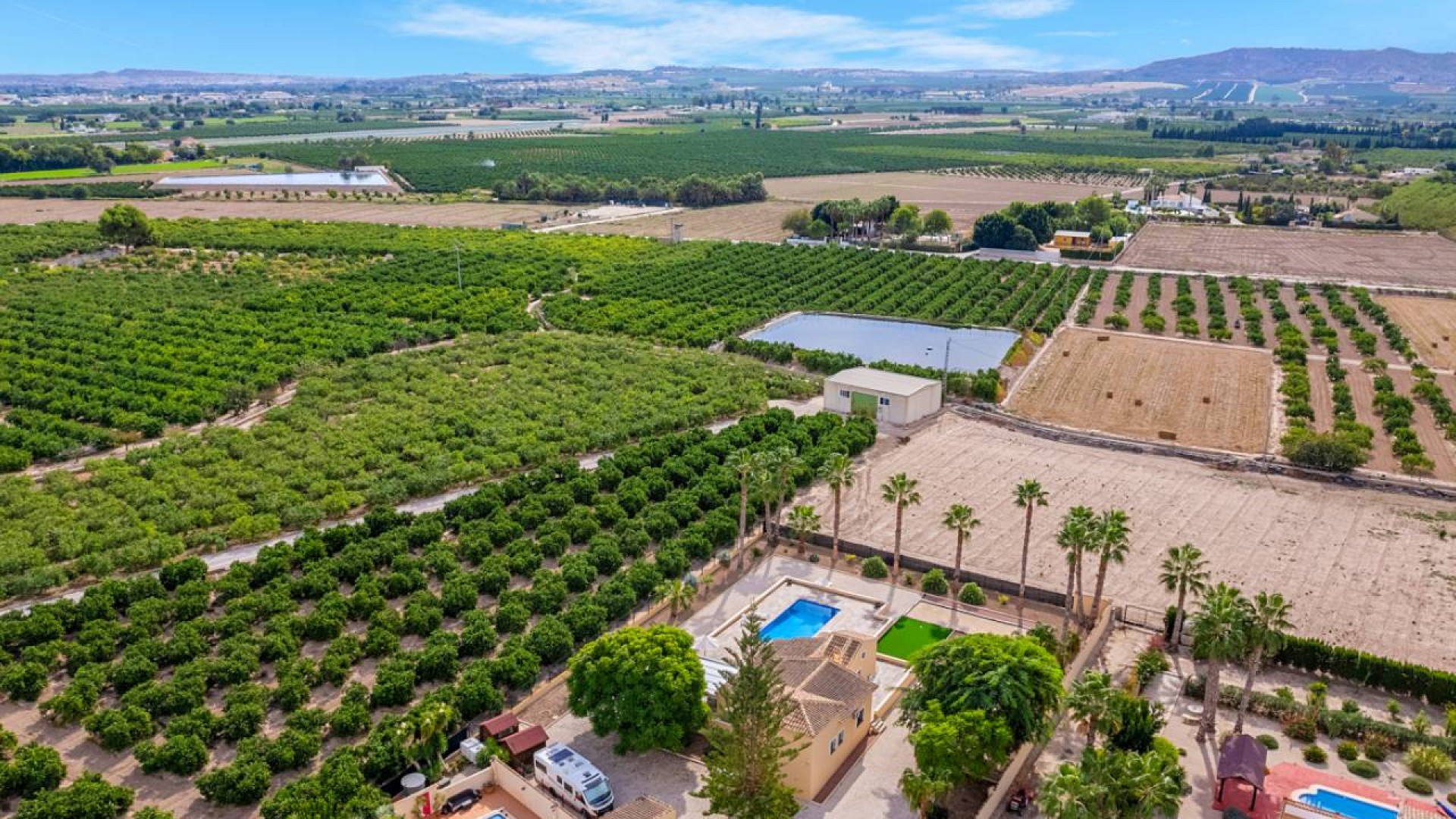 Videresalg - Finca landejendom -
Rafal