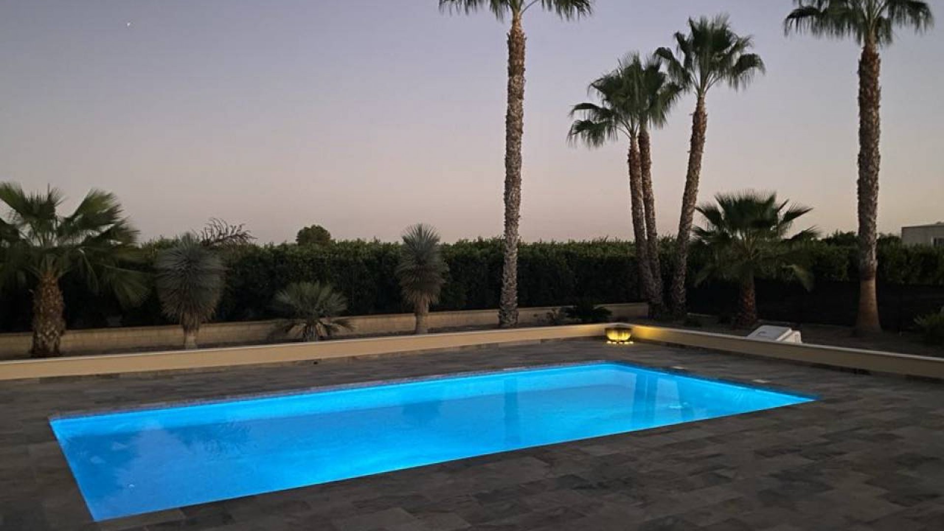 Videresalg - Finca landejendom -
Rafal