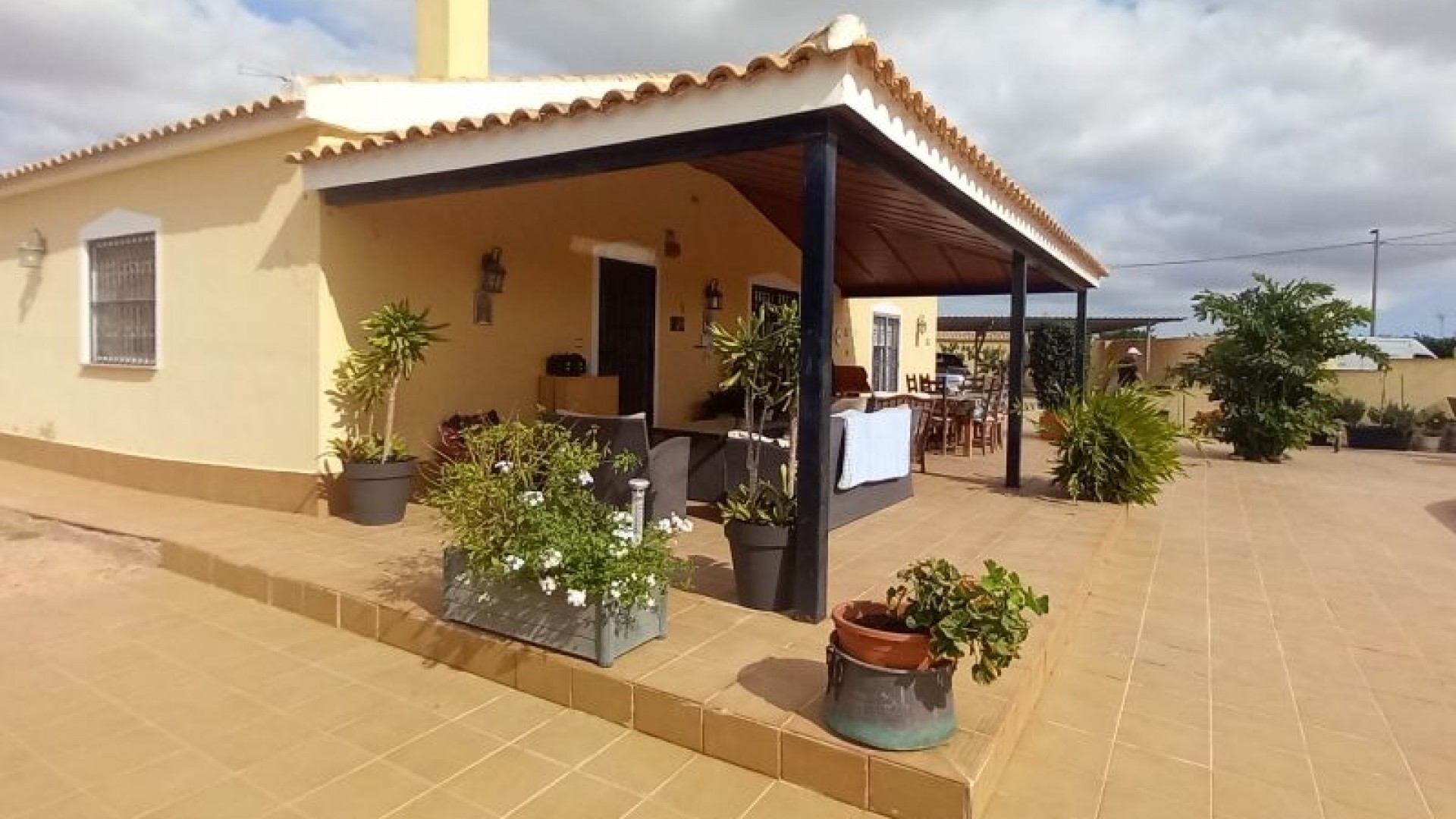Videresalg - Finca landejendom -
San Javier