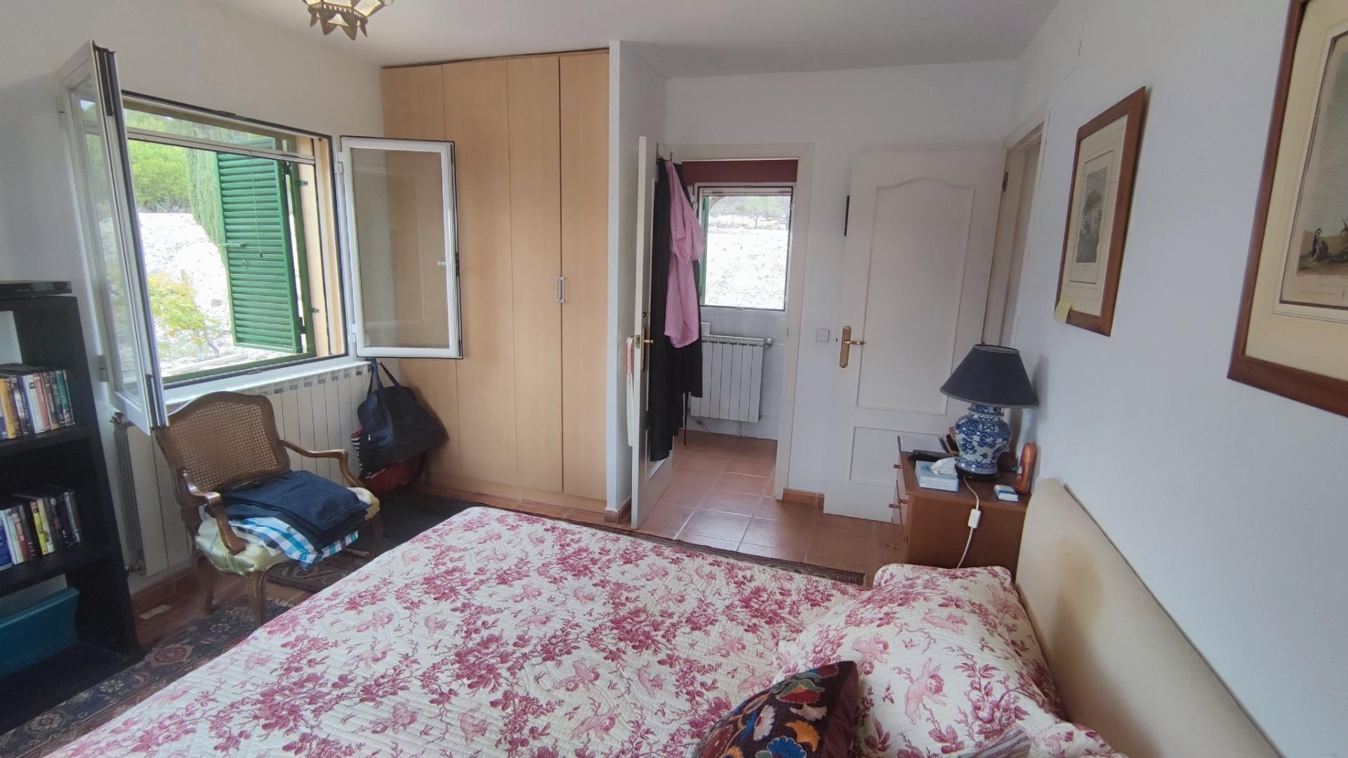 Videresalg - Finca landejendom -
Tibi