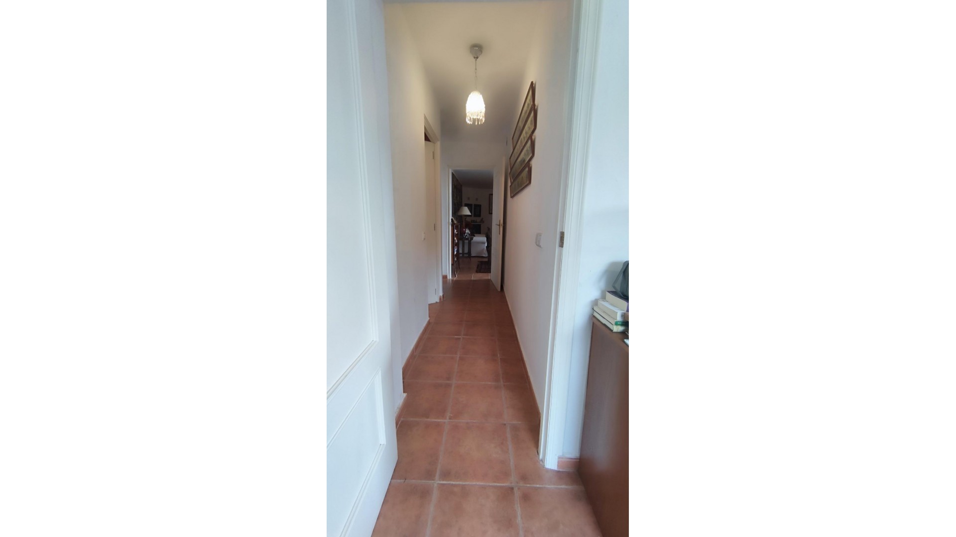 Videresalg - Finca landejendom -
Tibi