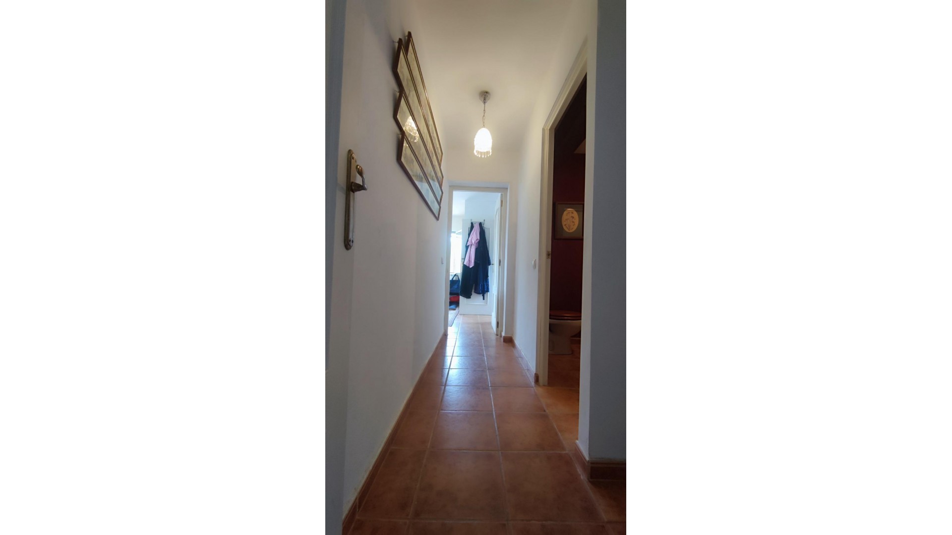 Videresalg - Finca landejendom -
Tibi