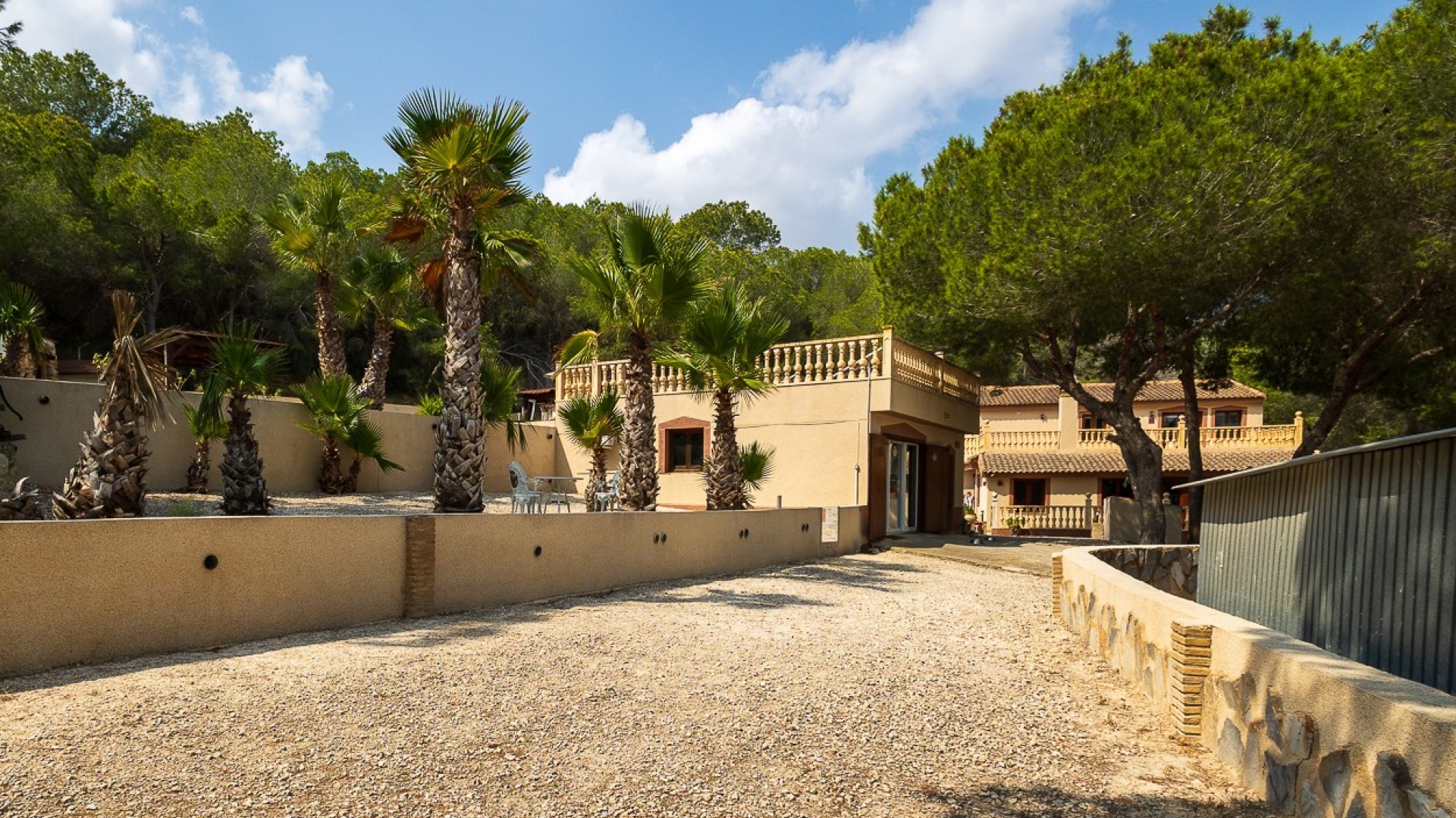 Videresalg - Finca landejendom -
Torremendo