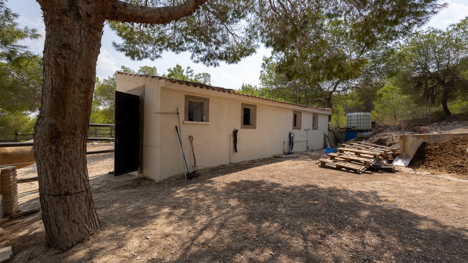 Videresalg - Finca landejendom -
Torremendo