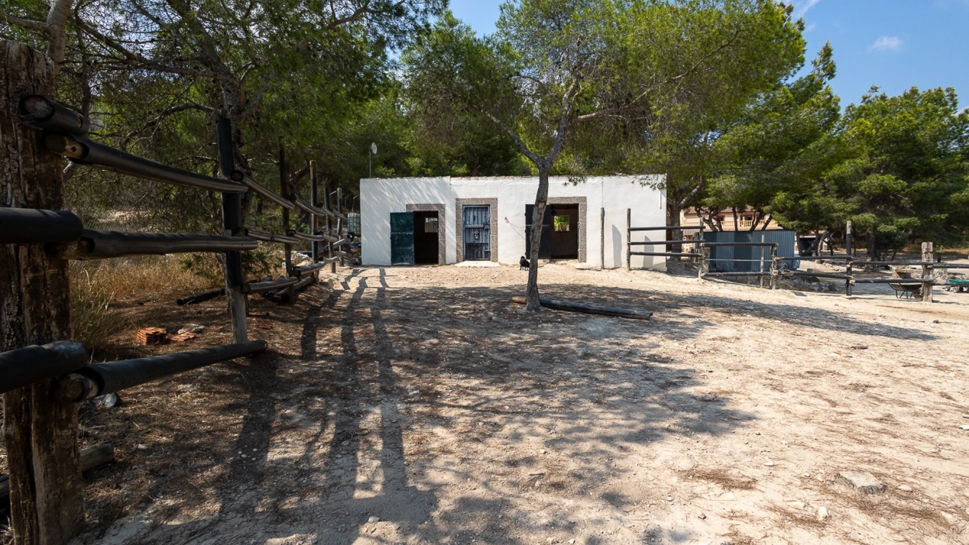 Videresalg - Finca landejendom -
Torremendo