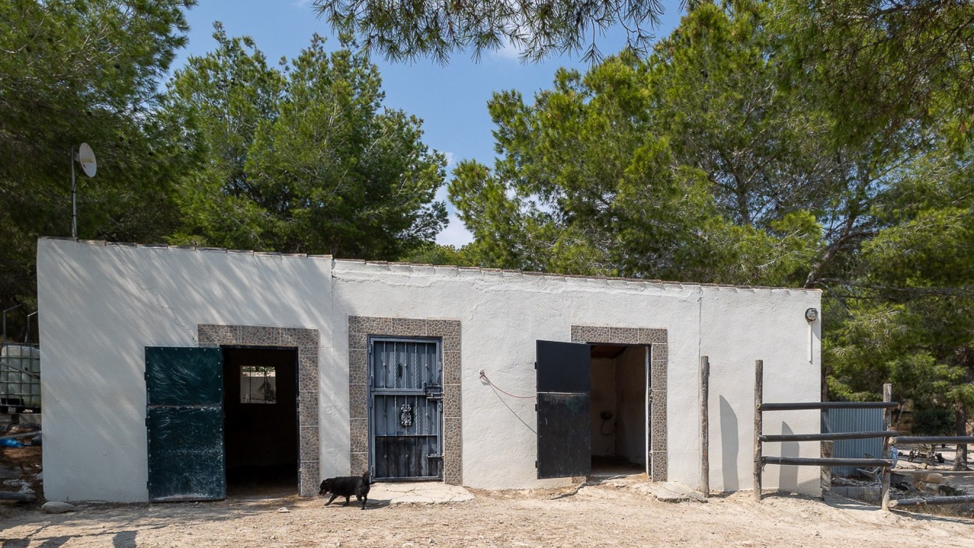 Videresalg - Finca landejendom -
Torremendo