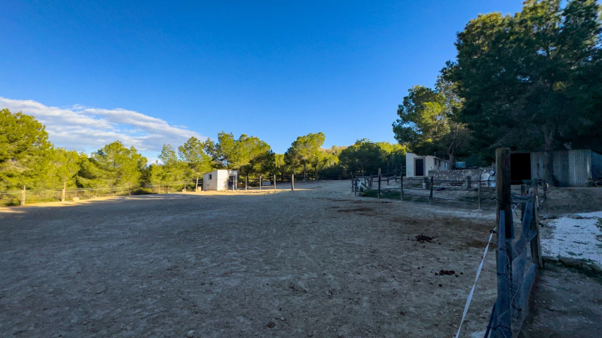 Videresalg - Finca landejendom -
Torremendo