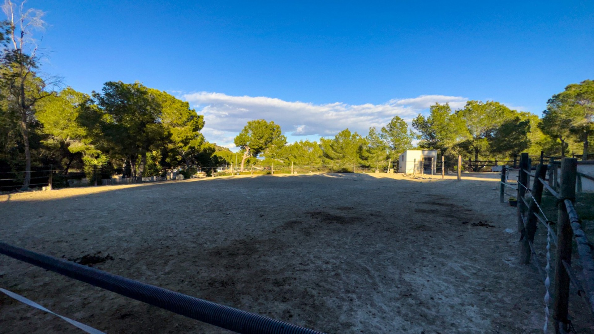 Videresalg - Finca landejendom -
Torremendo