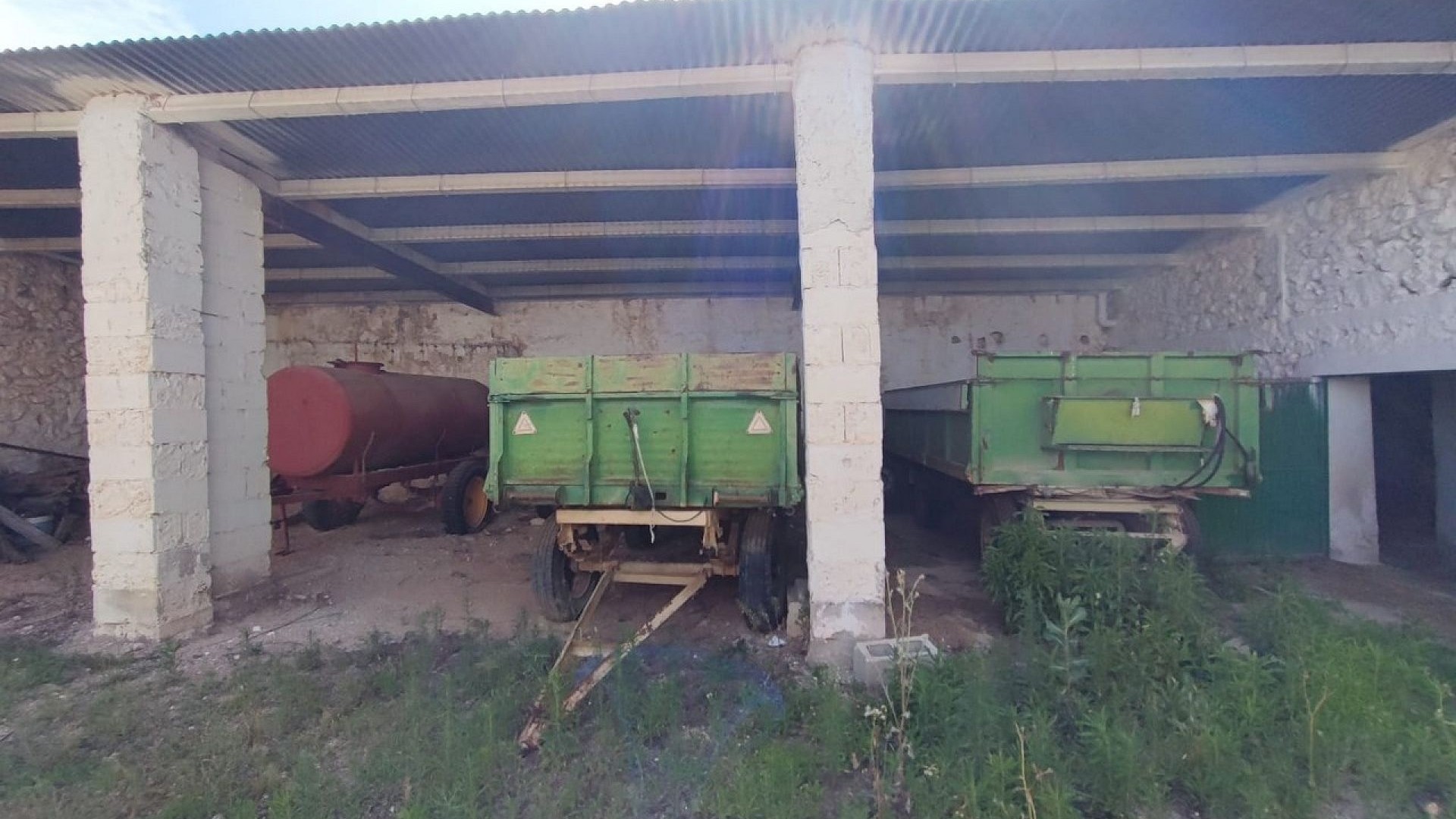 Videresalg - Finca landejendom -
Yecla