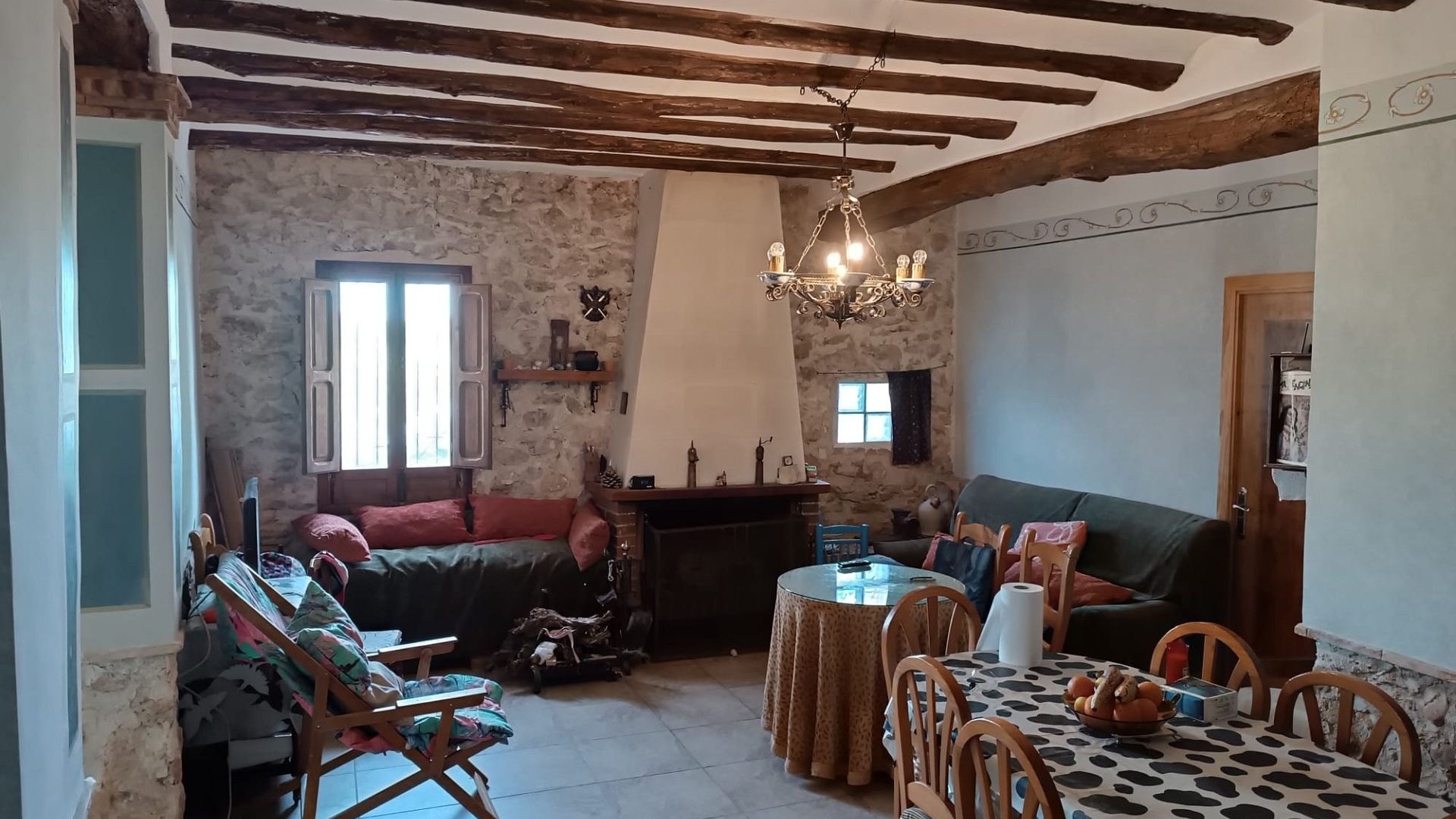 Videresalg - Finca landejendom -
Yecla