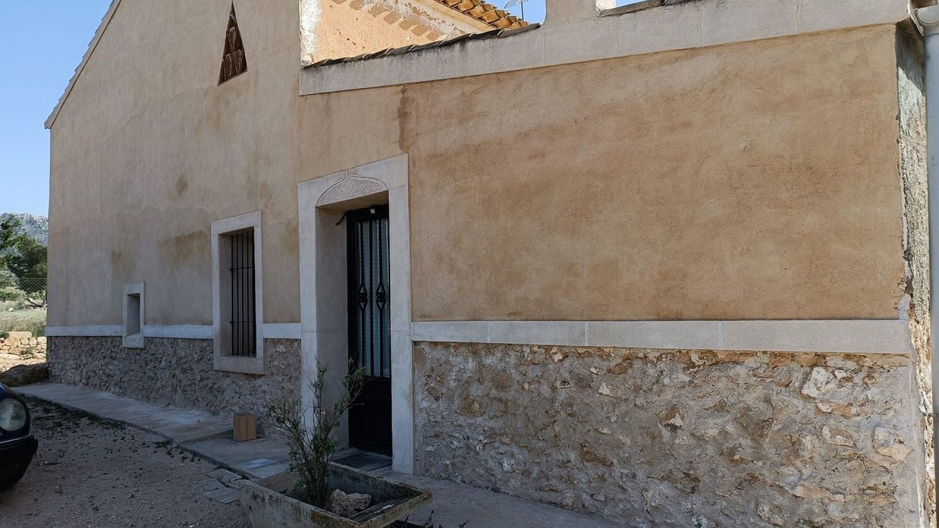 Videresalg - Finca landejendom -
Yecla