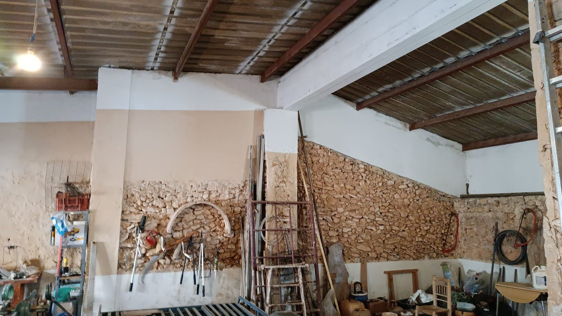 Videresalg - Finca landejendom -
Yecla