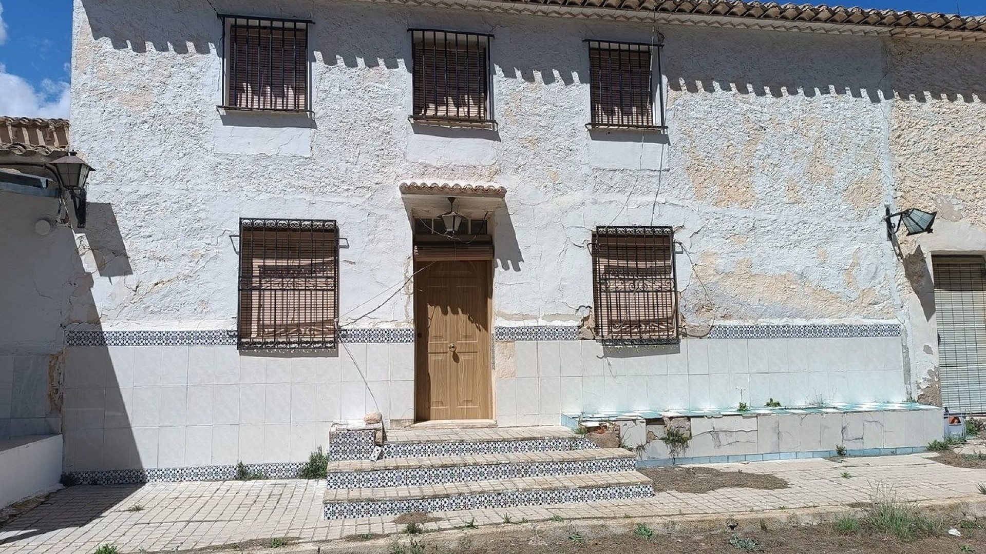 Videresalg - Finca landejendom -
Yecla