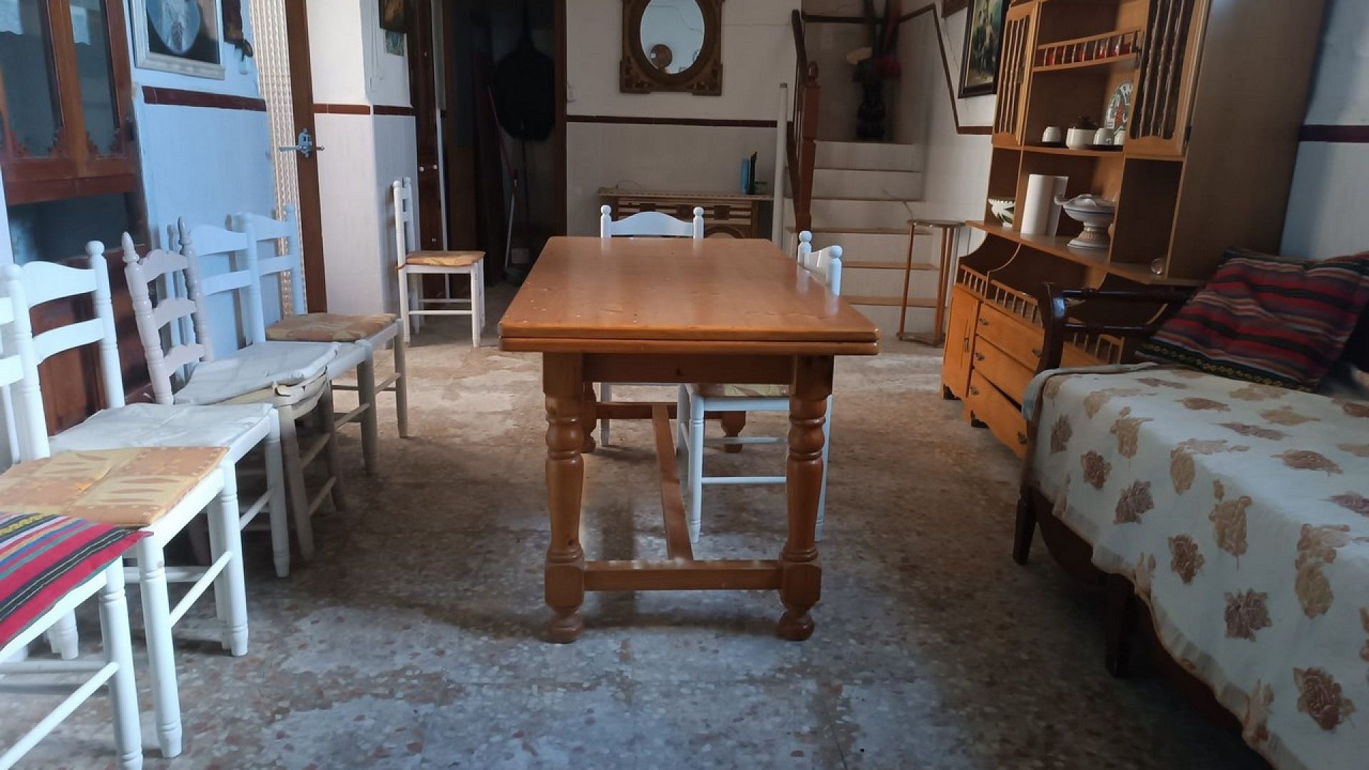 Videresalg - Finca landejendom -
Yecla