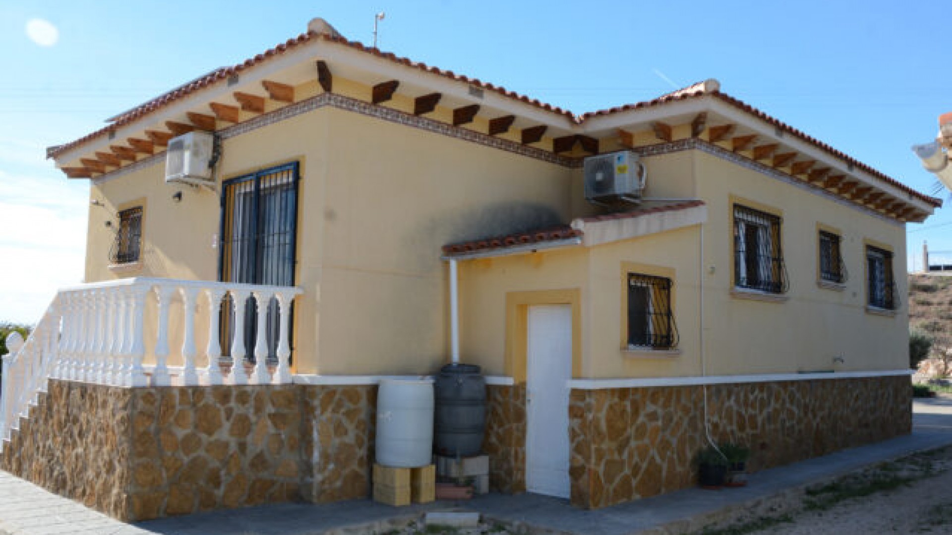 Videresalg - Fritliggende villa -
Abanilla