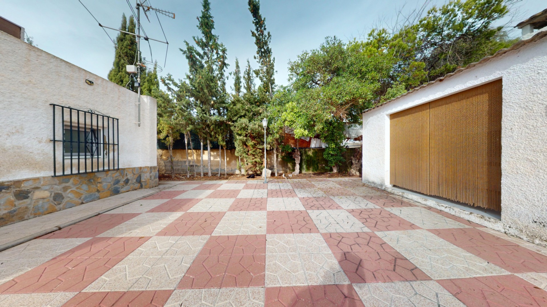 Videresalg - Fritliggende villa -
Albatera