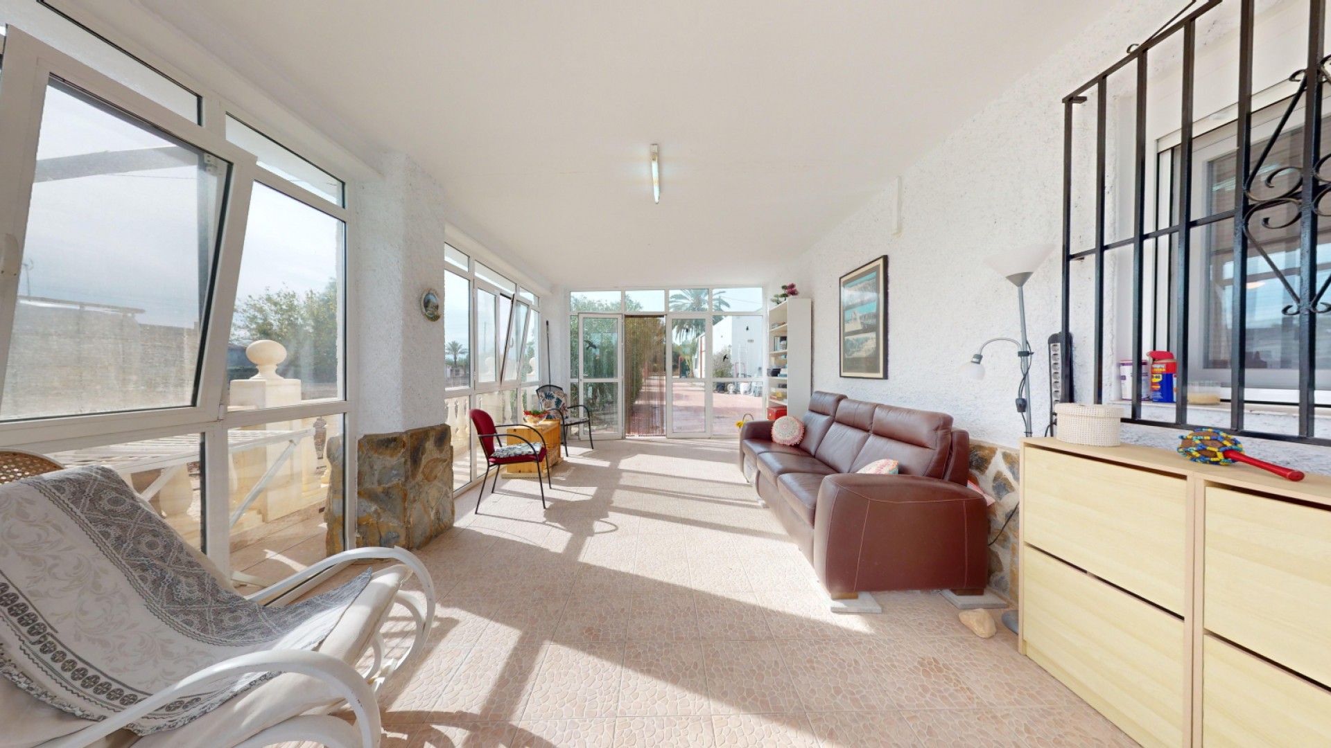 Videresalg - Fritliggende villa -
Albatera