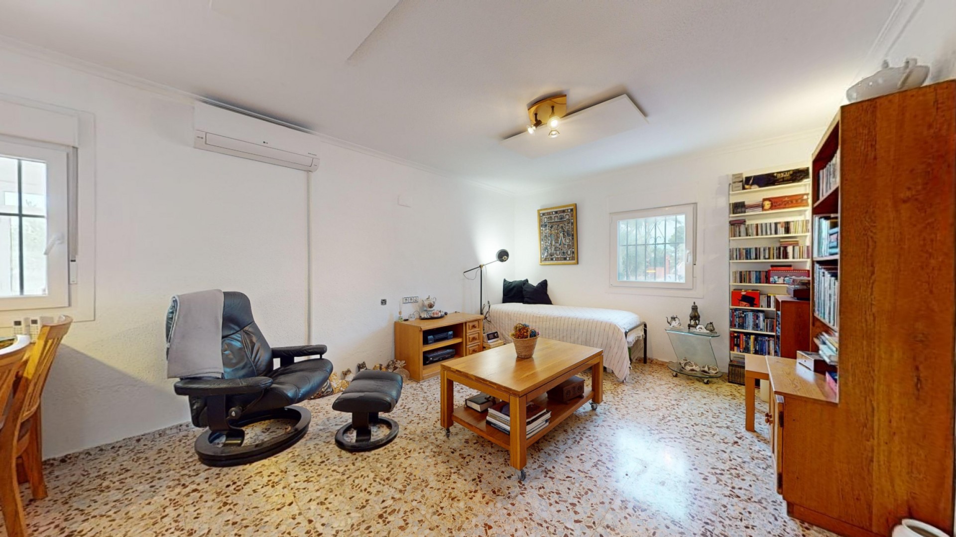 Videresalg - Fritliggende villa -
Albatera