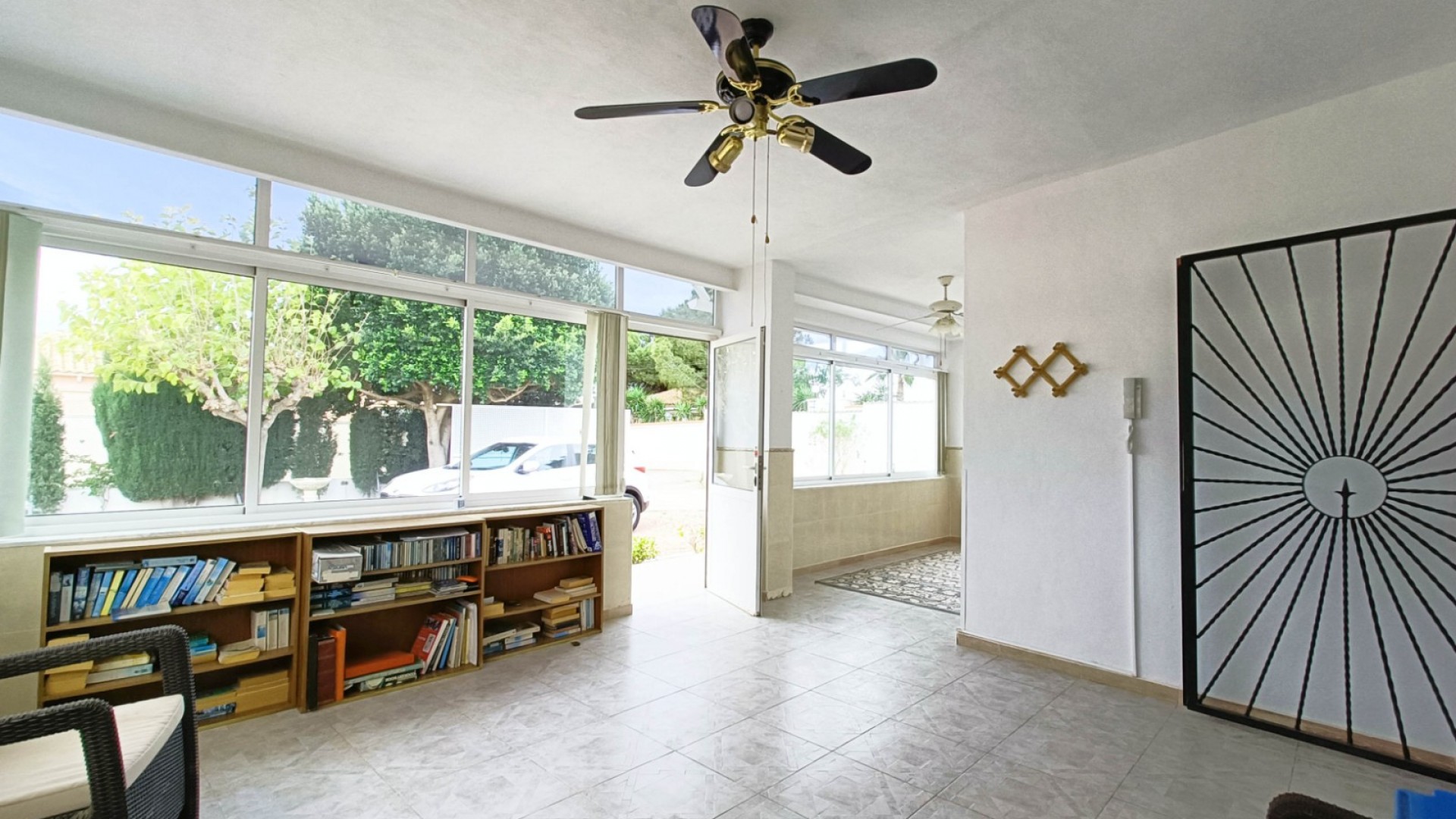 Videresalg - Fritliggende villa -
Albatera