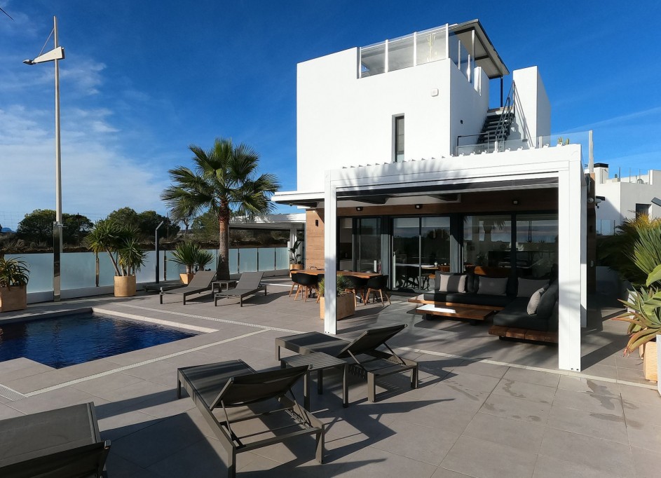 Videresalg - Fritliggende villa -
Algorfa - La Finca Golf