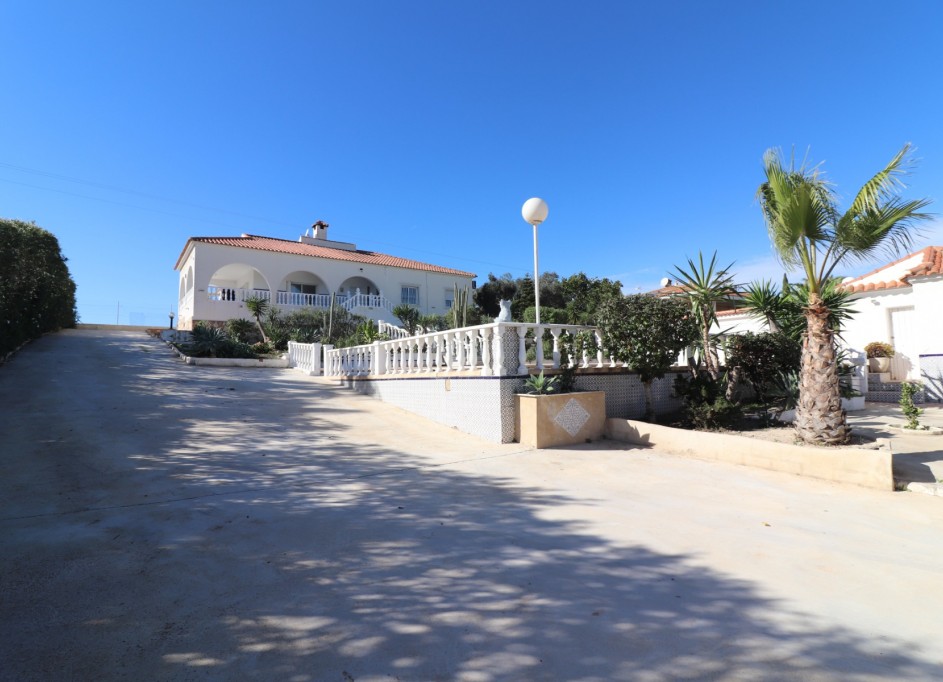 Videresalg - Fritliggende villa -
Algorfa - Lomas de La Juliana