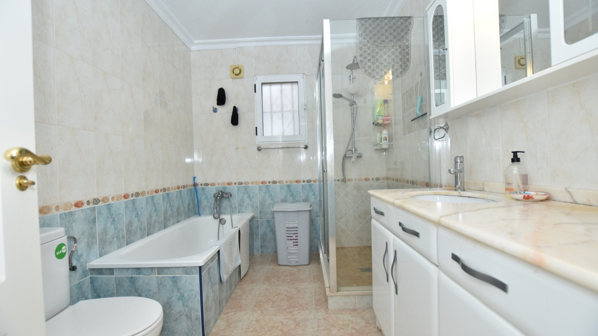 Videresalg - Fritliggende villa -
Algorfa - Montemar