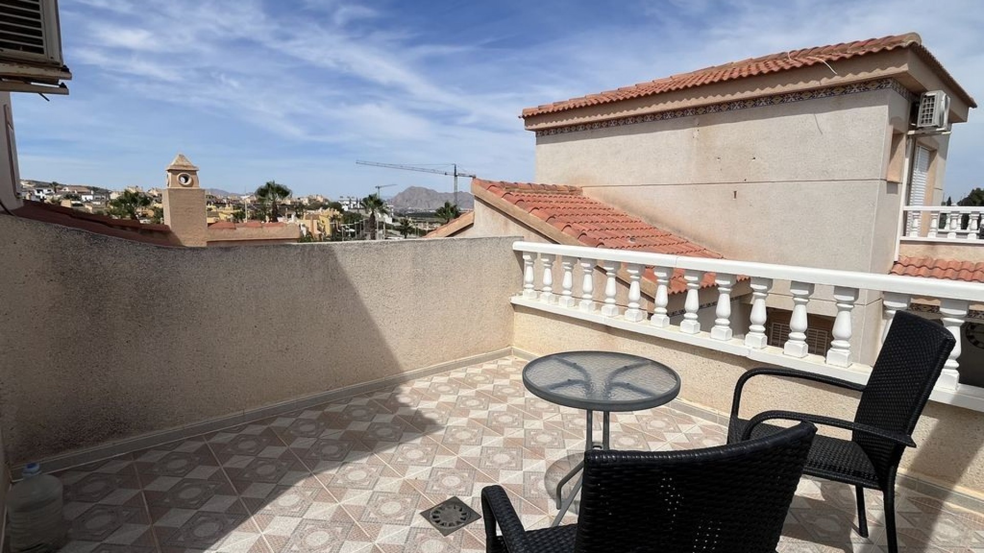 Videresalg - Fritliggende villa -
Algorfa - Montemar