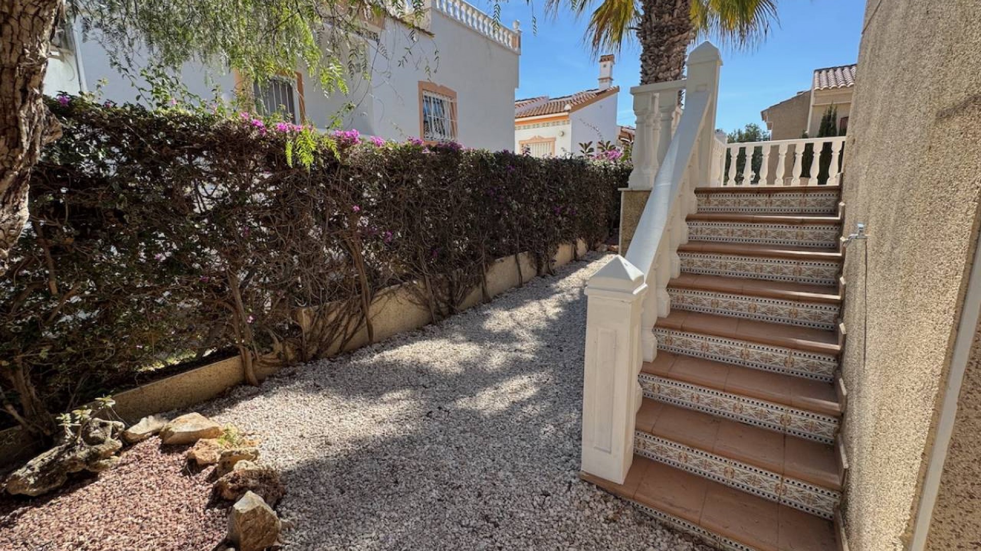 Videresalg - Fritliggende villa -
Algorfa - Montemar