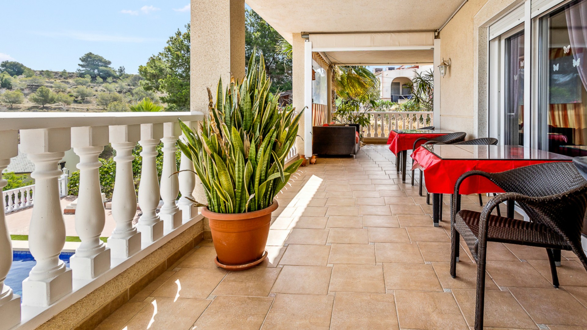 Videresalg - Fritliggende villa -
Algorfa