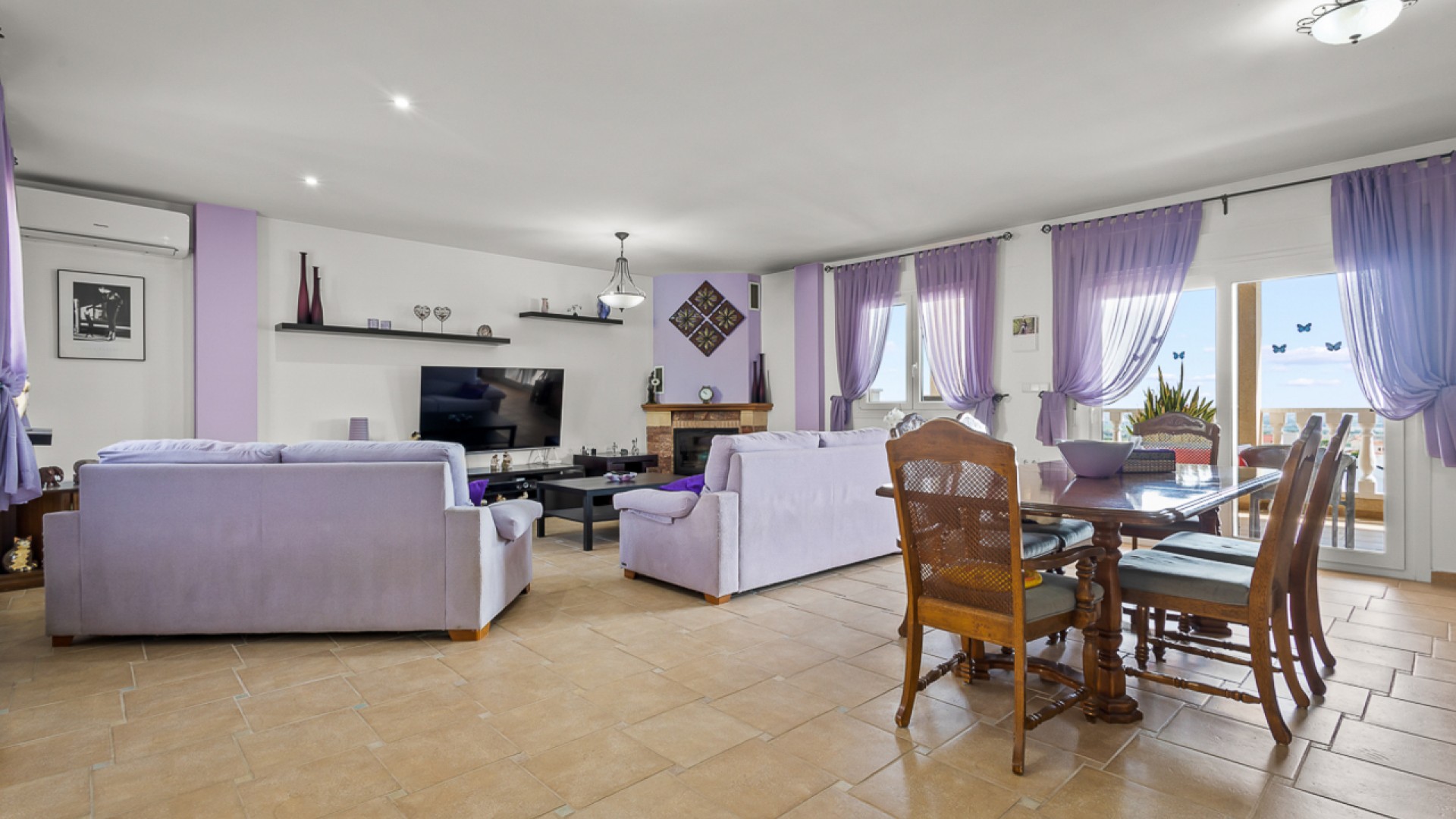 Videresalg - Fritliggende villa -
Algorfa