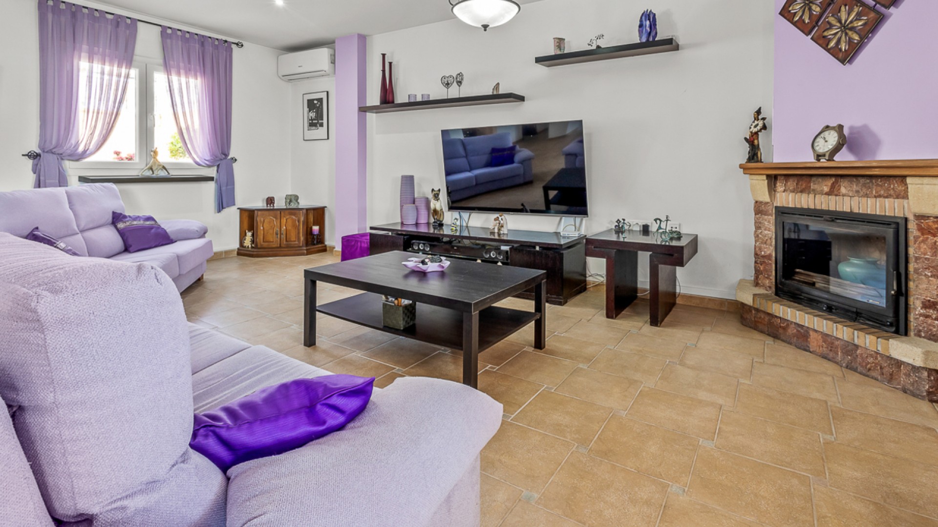 Videresalg - Fritliggende villa -
Algorfa