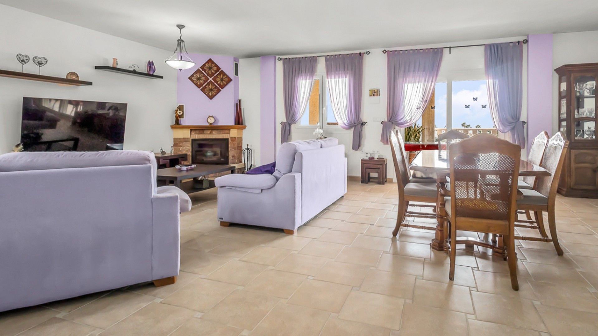 Videresalg - Fritliggende villa -
Algorfa