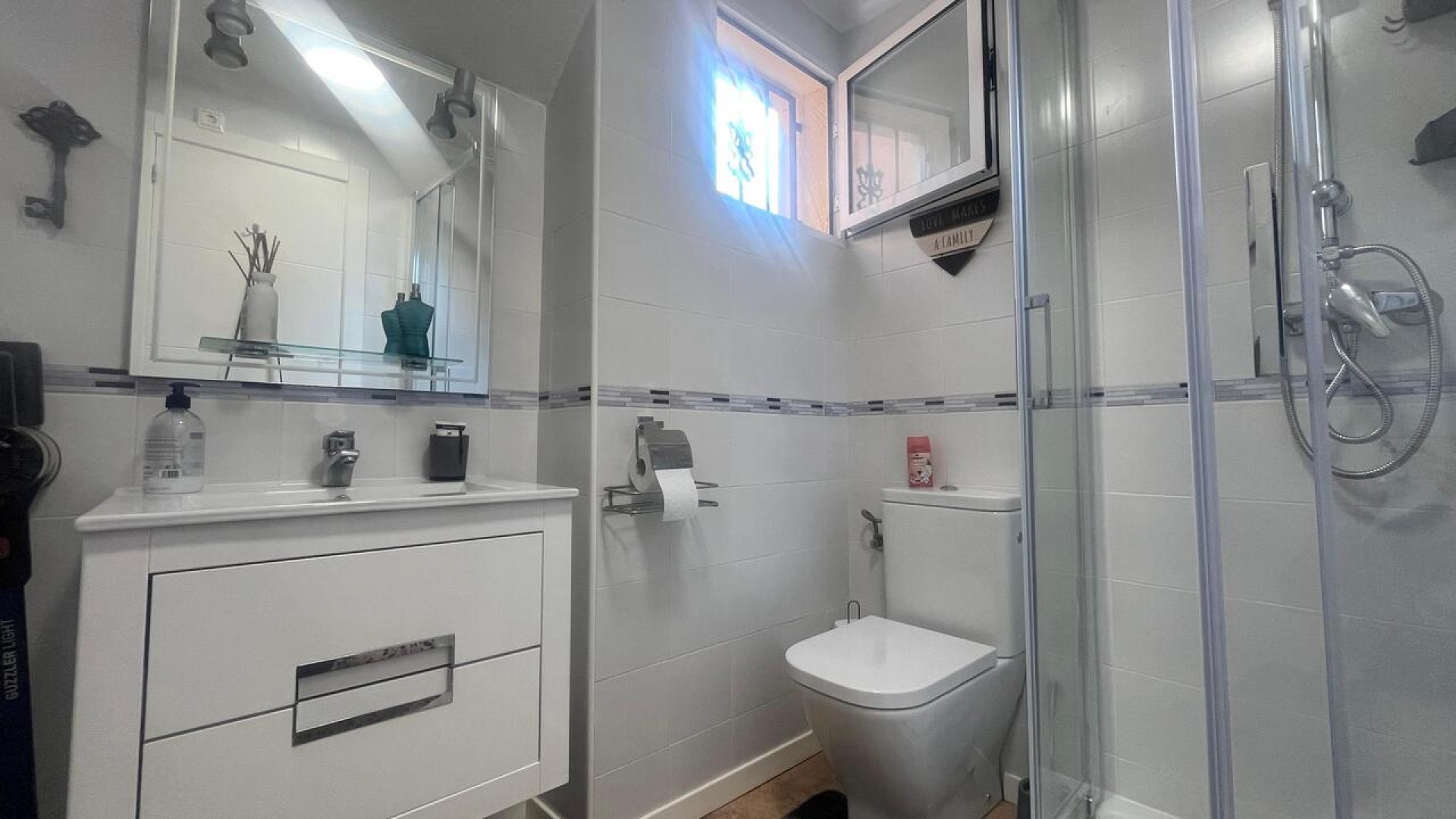 Videresalg - Fritliggende villa -
Algorfa