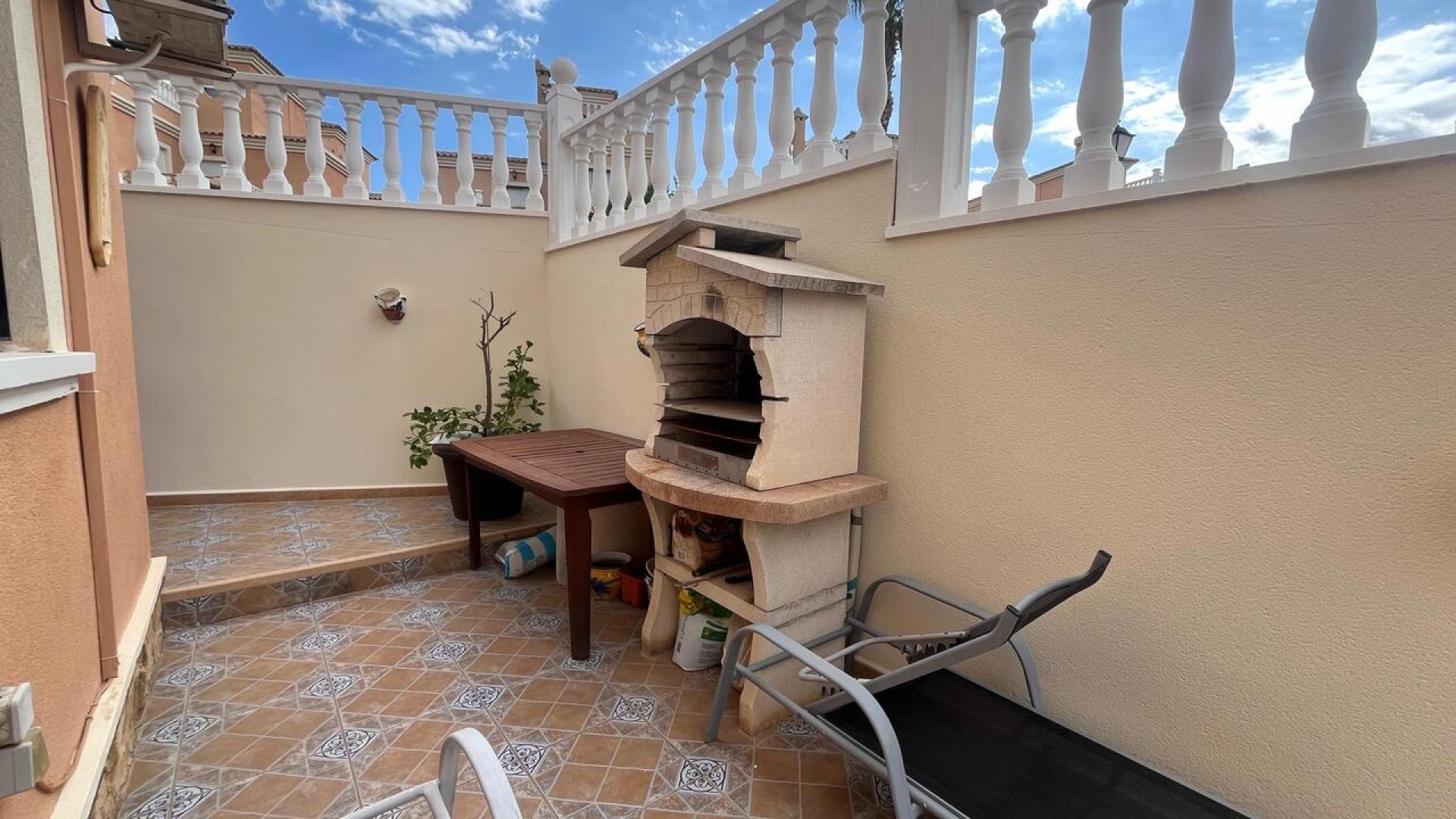 Videresalg - Fritliggende villa -
Algorfa