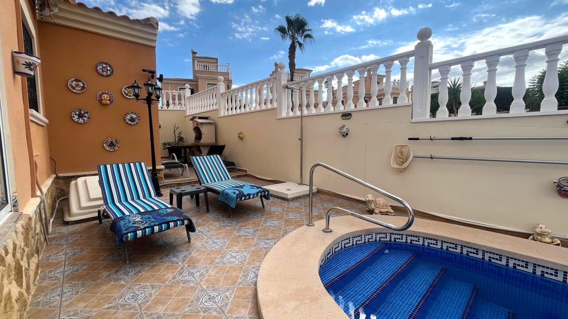 Videresalg - Fritliggende villa -
Algorfa