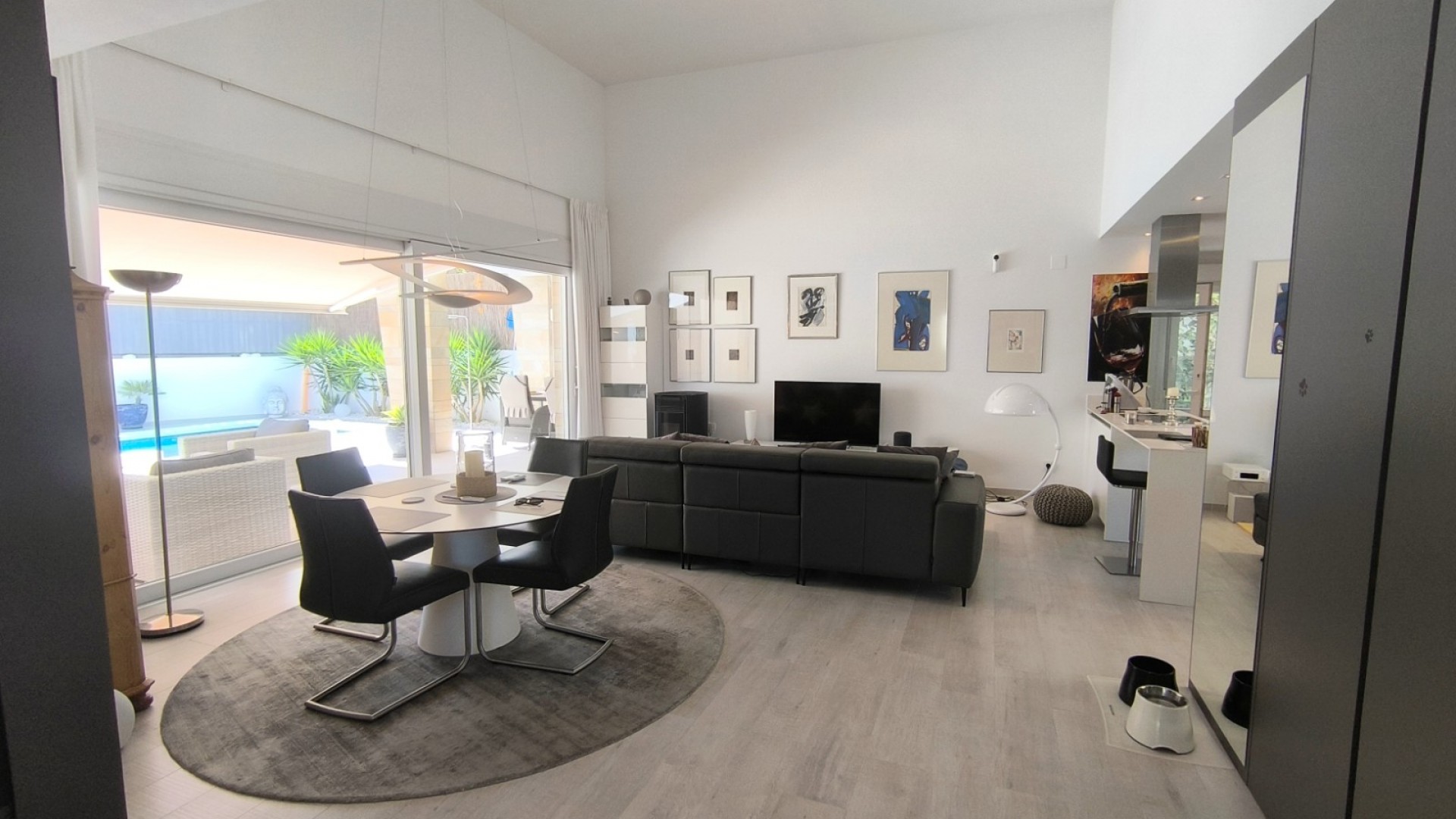 Videresalg - Fritliggende villa -
Algorfa