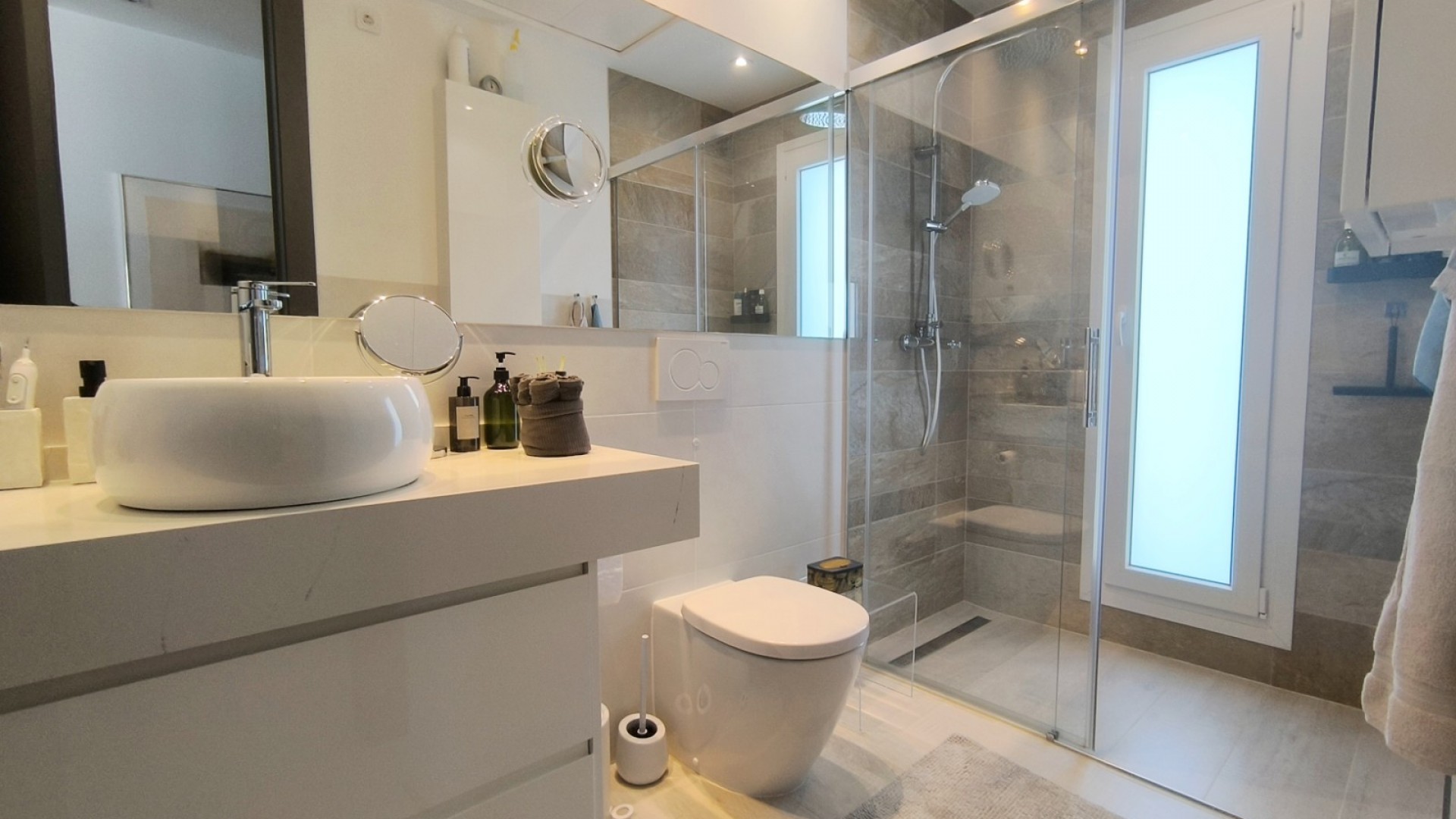 Videresalg - Fritliggende villa -
Algorfa