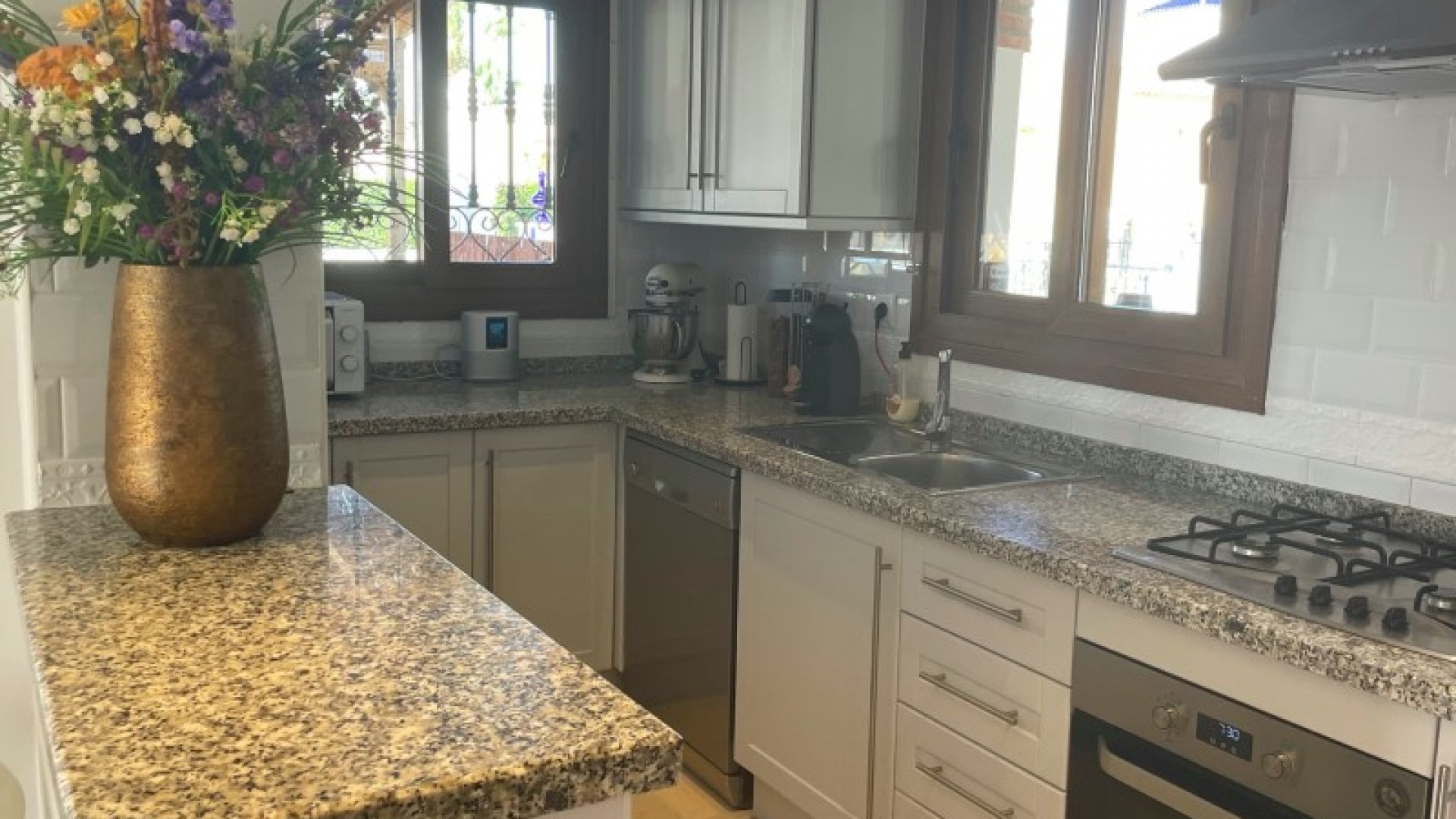 Videresalg - Fritliggende villa -
Algorfa