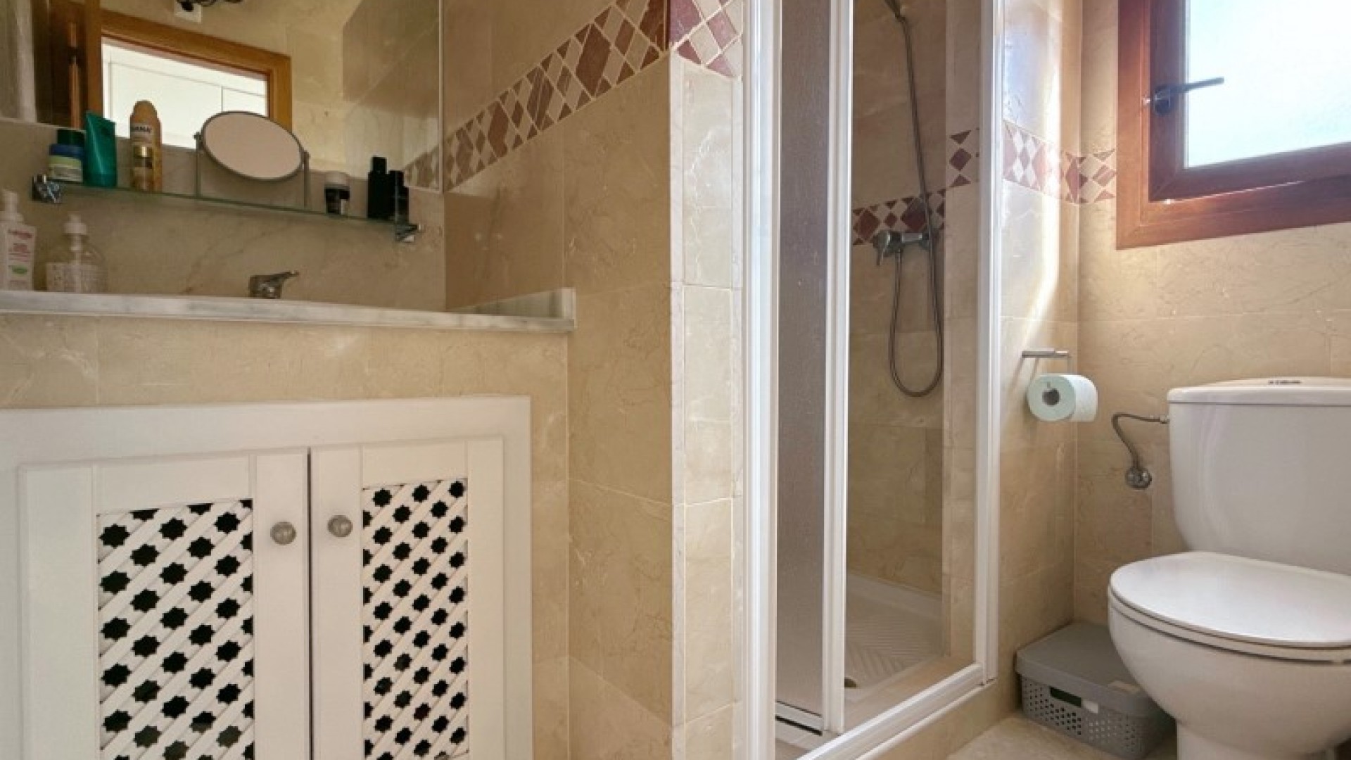 Videresalg - Fritliggende villa -
Algorfa