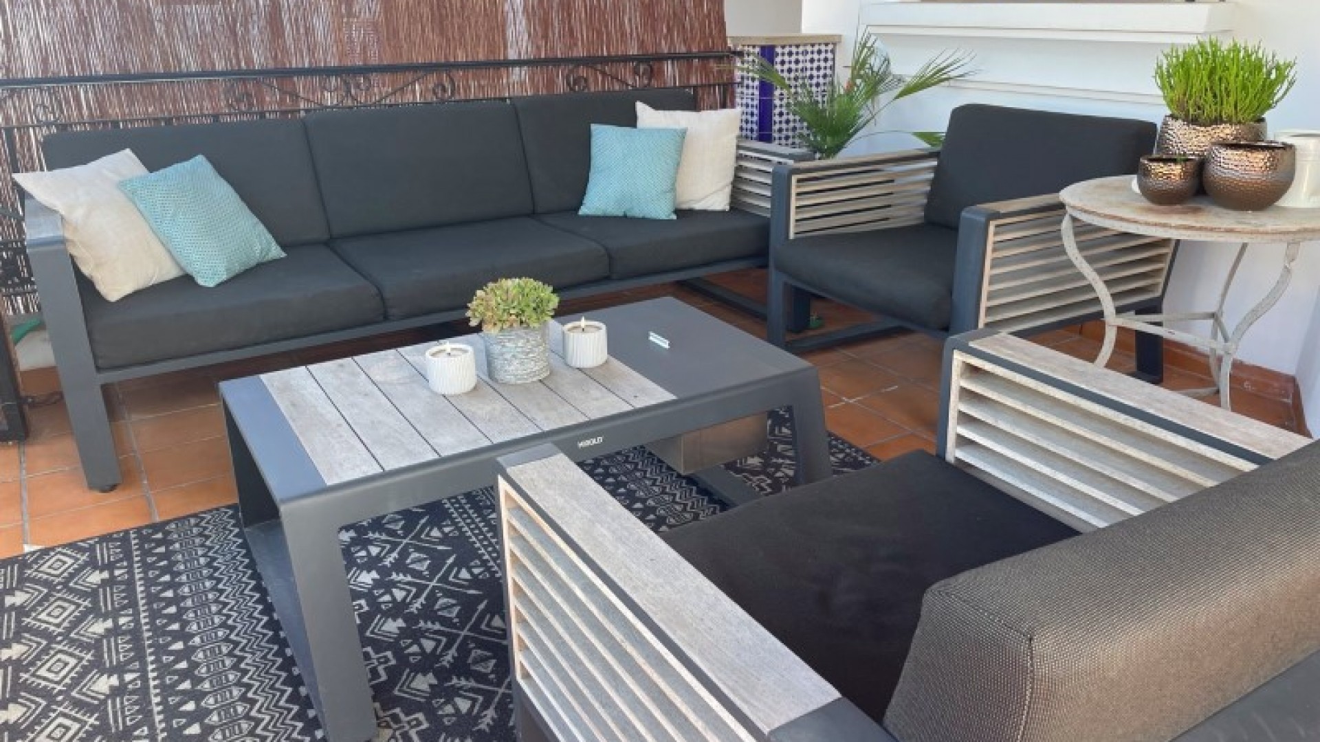 Videresalg - Fritliggende villa -
Algorfa