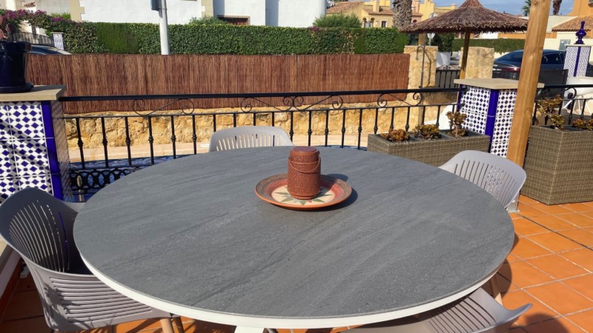 Videresalg - Fritliggende villa -
Algorfa