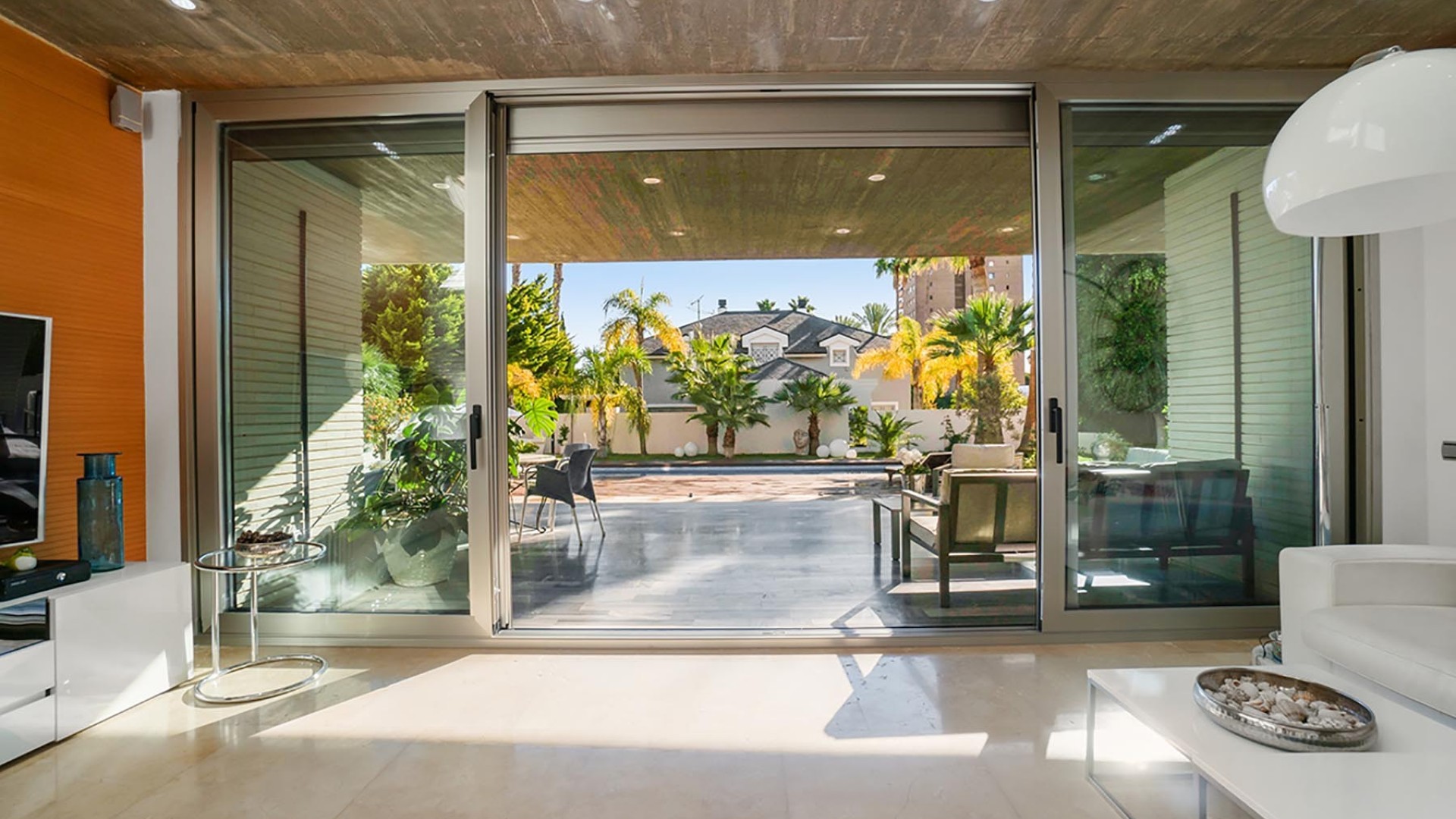 Videresalg - Fritliggende villa -
Alicante - Campoamor