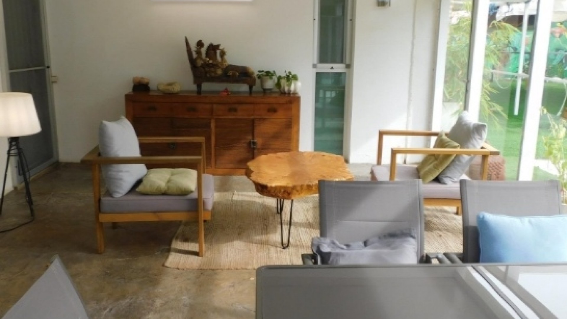 Videresalg - Fritliggende villa -
Alicante