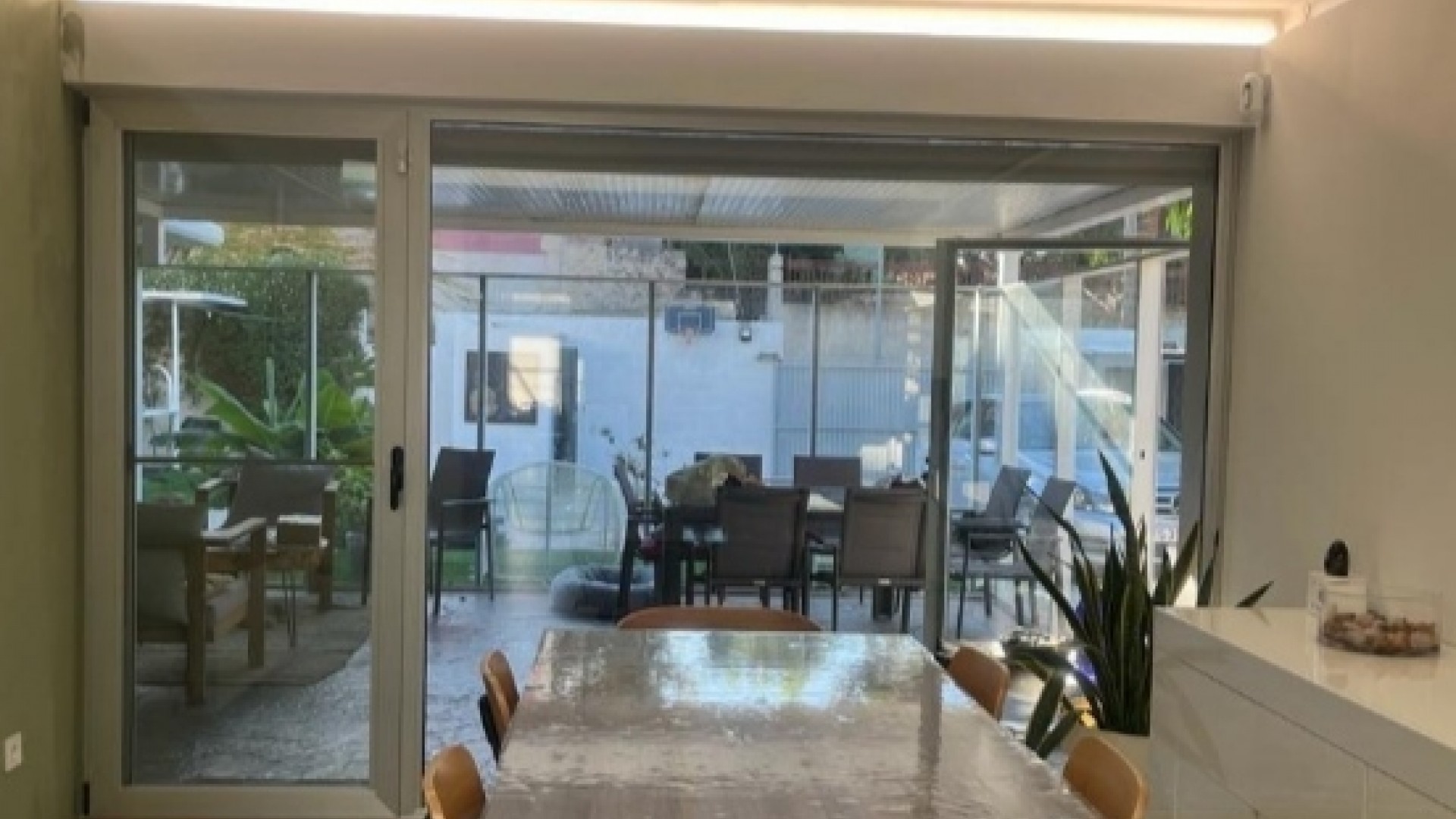 Videresalg - Fritliggende villa -
Alicante