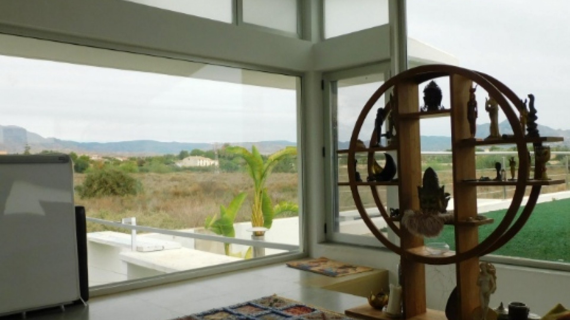 Videresalg - Fritliggende villa -
Alicante