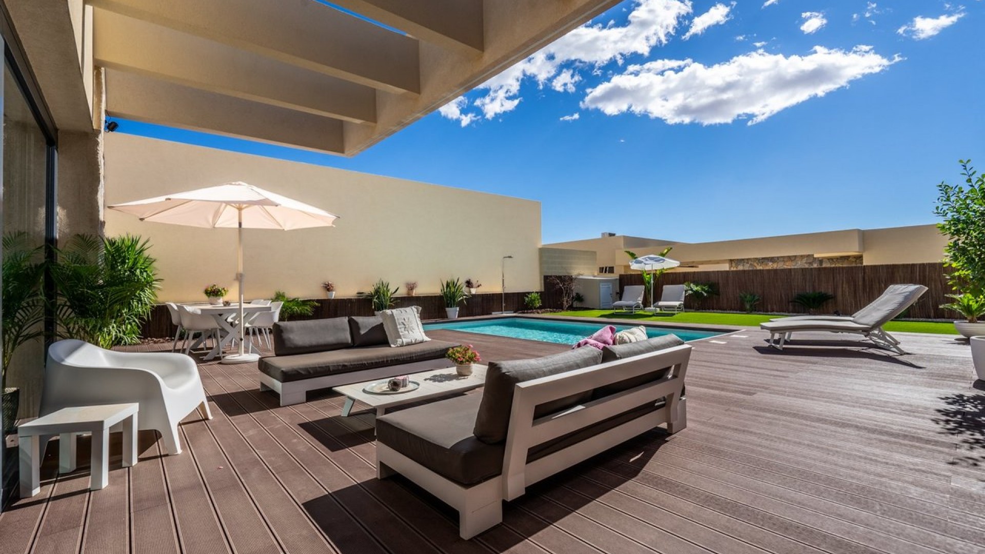 Videresalg - Fritliggende villa -
Altaona Golf and Country Village