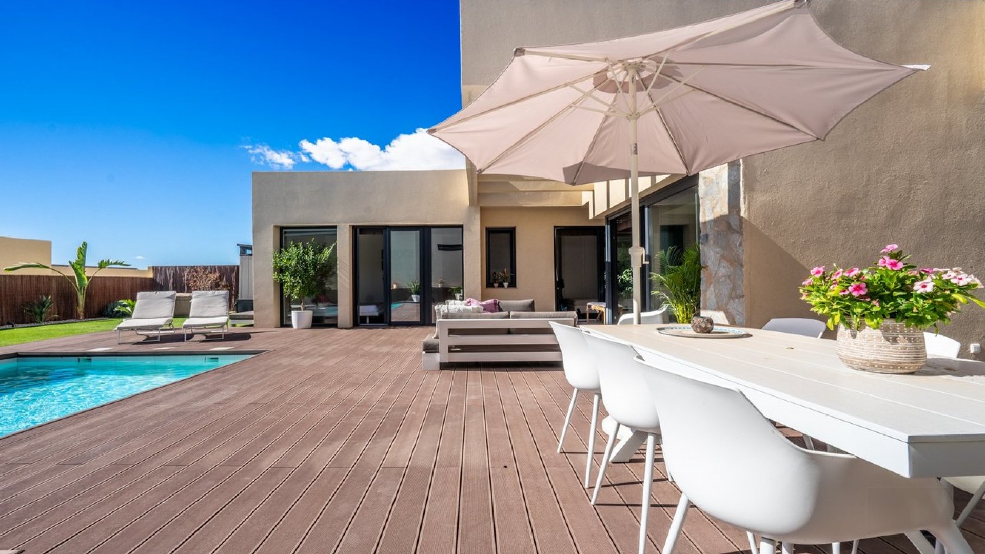 Videresalg - Fritliggende villa -
Altaona Golf and Country Village