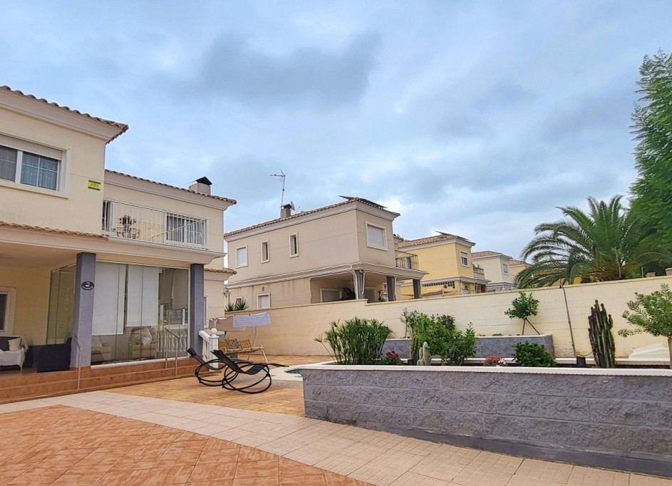 Videresalg - Fritliggende villa -
Aspe