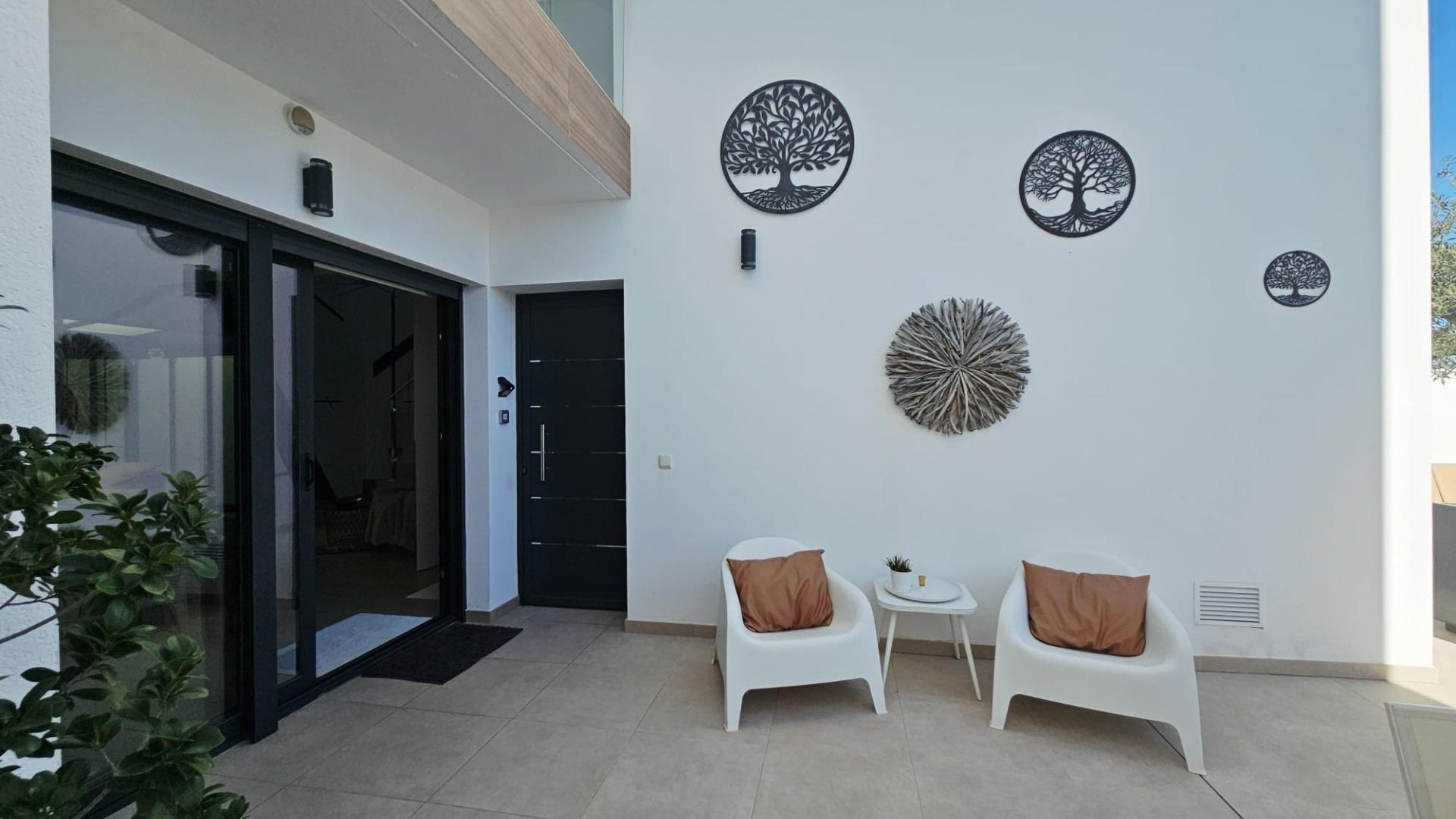 Videresalg - Fritliggende villa -
Benijofar - Benimar