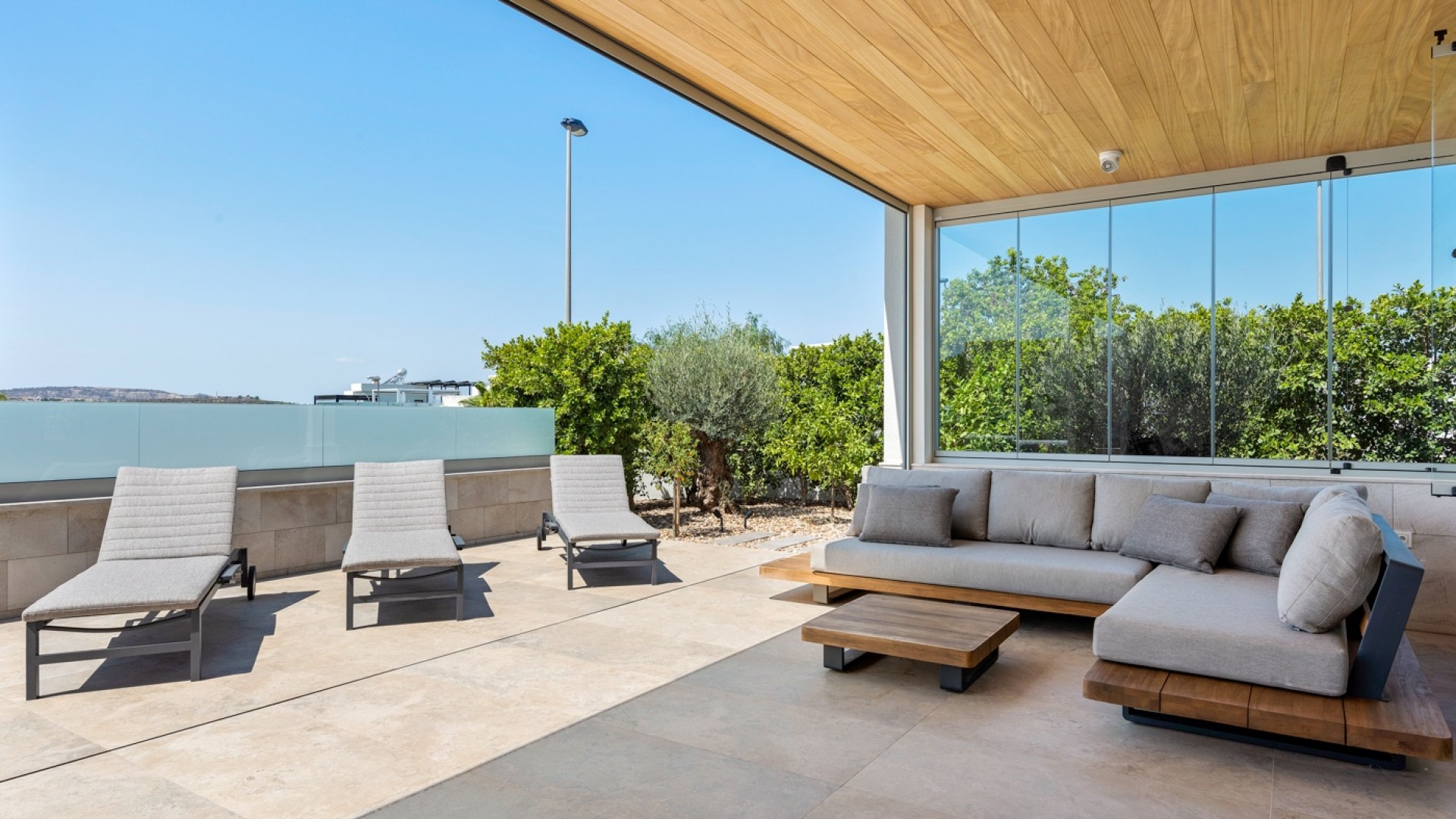 Videresalg - Fritliggende villa -
Benijofar - Center